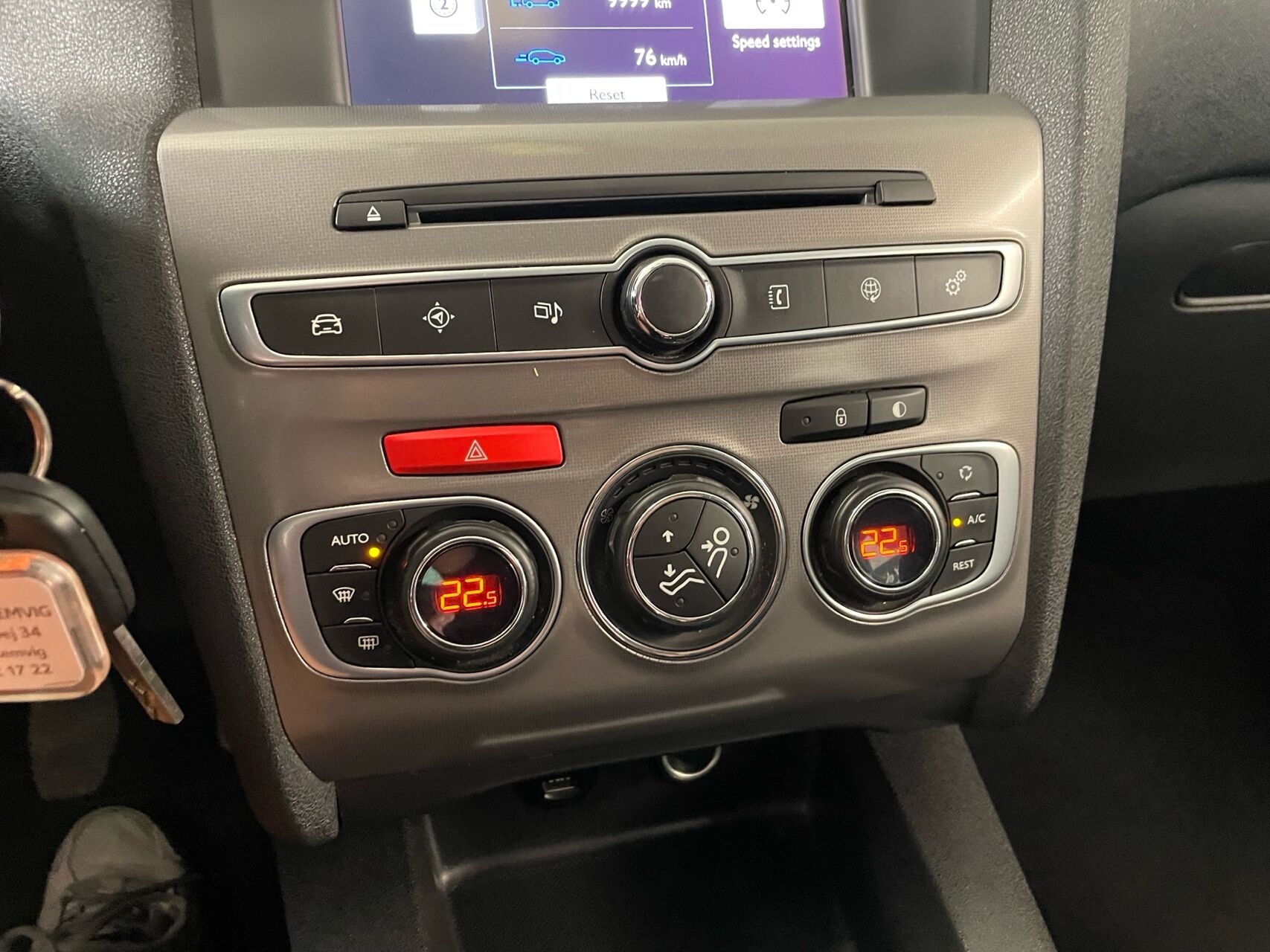 Billede af Citroën C4 1,6 Blue HDi Feel Complet start/stop 100HK 5d