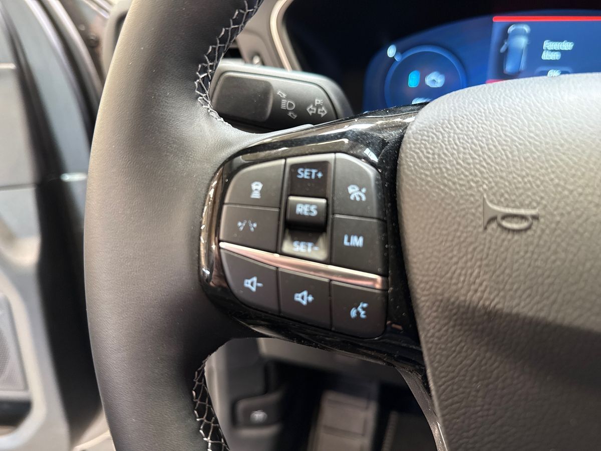 Billede af Ford Kuga 2,5 Plugin-hybrid Active X CVT 243HK 5d Aut.