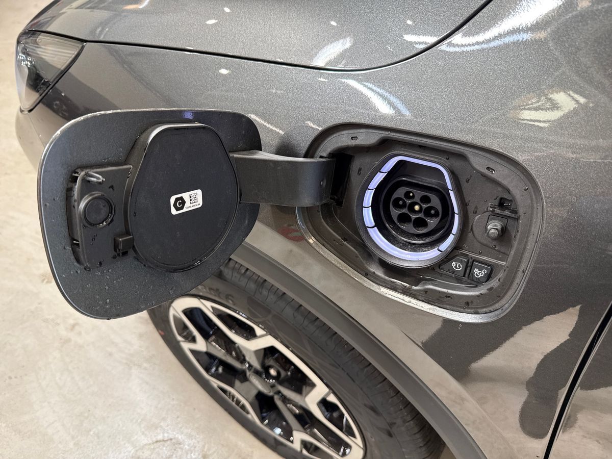 Billede af Ford Kuga 2,5 Plugin-hybrid Active X CVT 243HK 5d Aut.