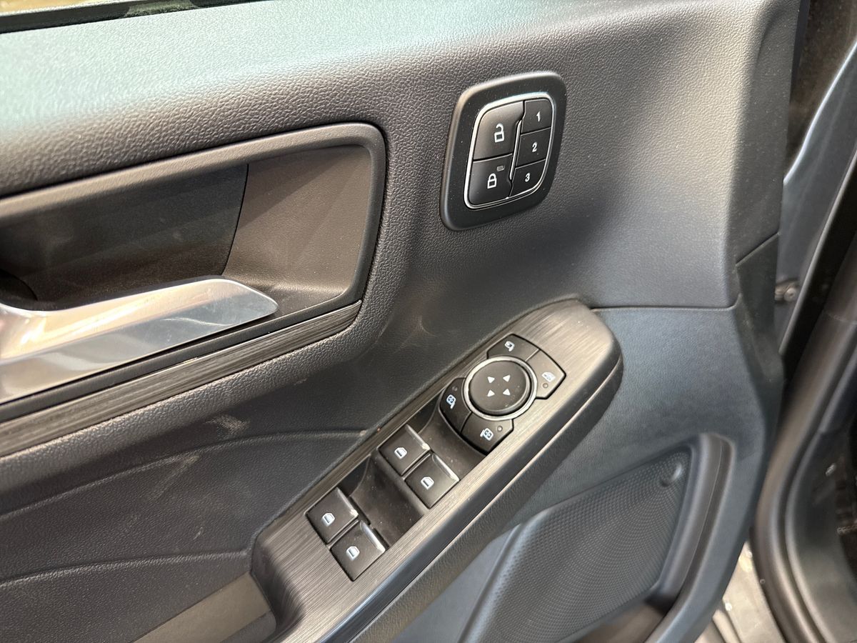 Billede af Ford Kuga 2,5 Plugin-hybrid Active X CVT 243HK 5d Aut.