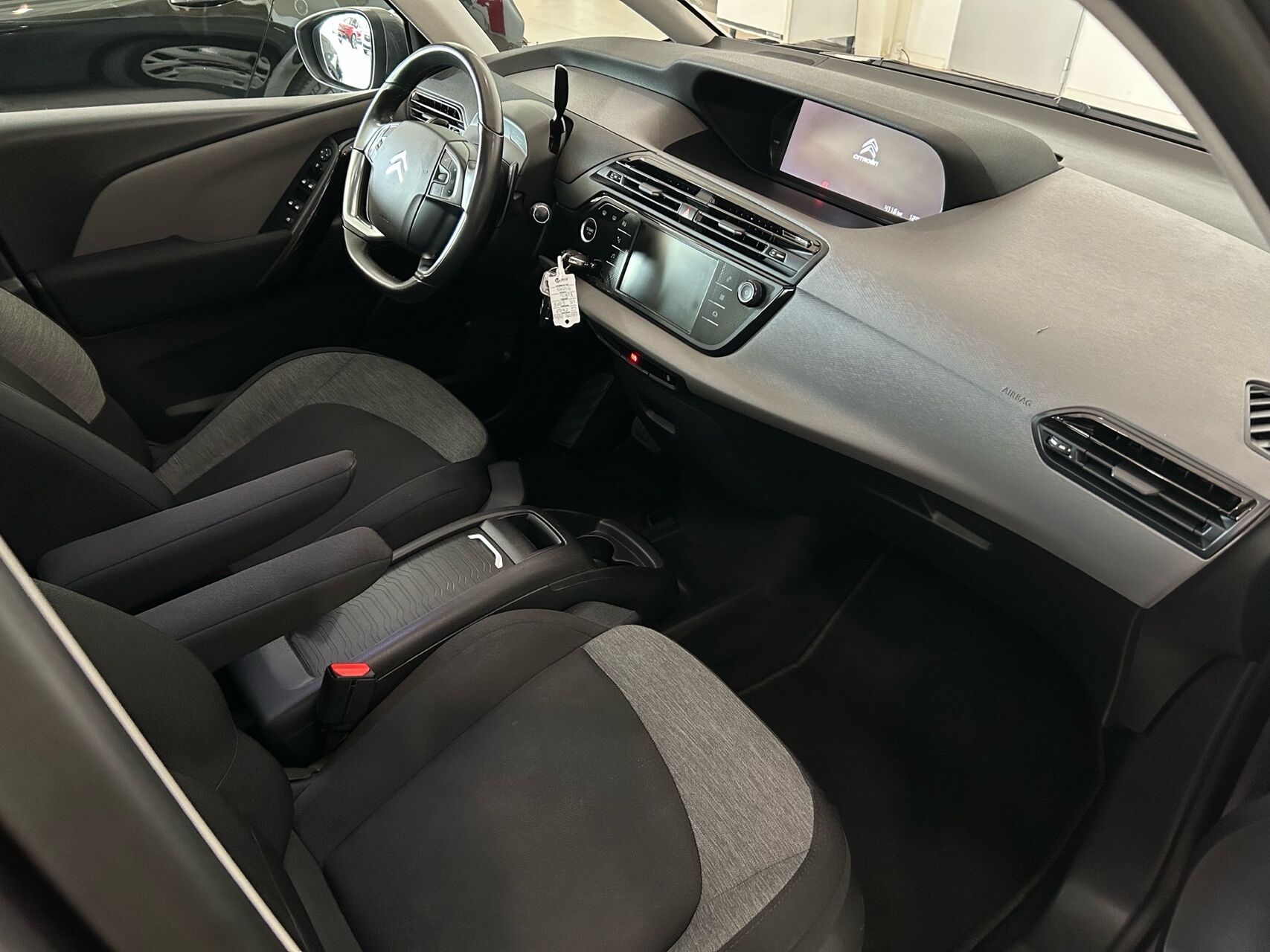 Billede af Citroën Grand C4 SpaceTourer 1,5 Blue HDi Intensive+ EAT8 start/stop 130HK 8g Aut.