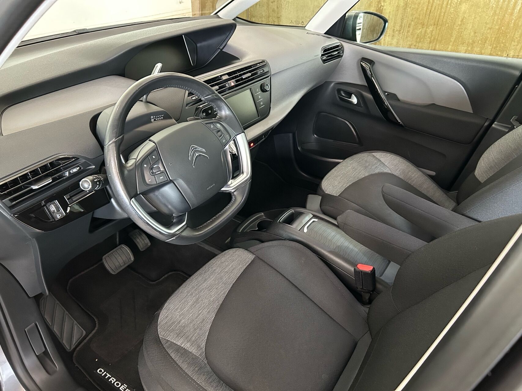 Billede af Citroën Grand C4 SpaceTourer 1,5 Blue HDi Intensive+ EAT8 start/stop 130HK 8g Aut.