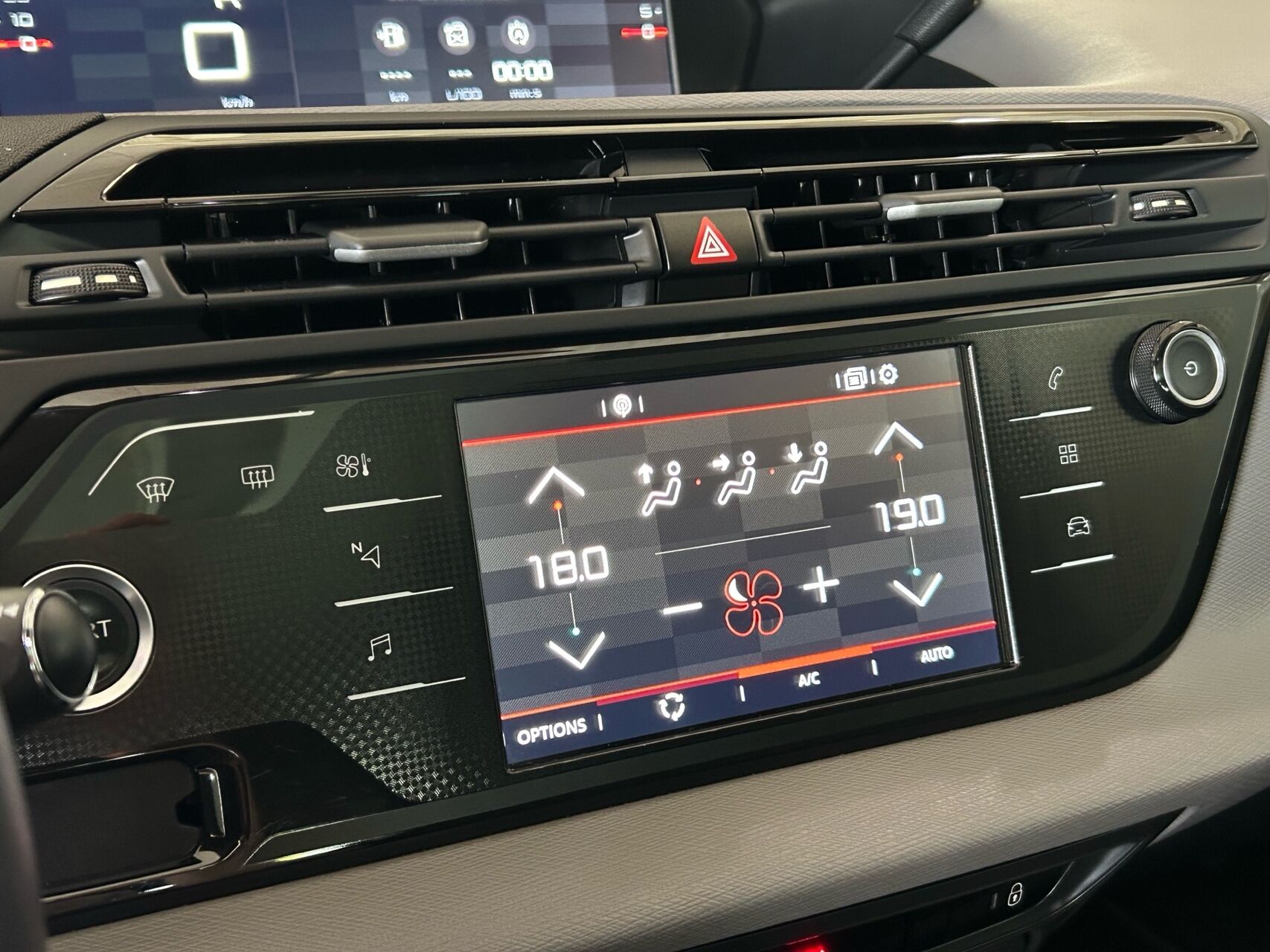 Billede af Citroën Grand C4 SpaceTourer 1,5 Blue HDi Intensive+ EAT8 start/stop 130HK 8g Aut.