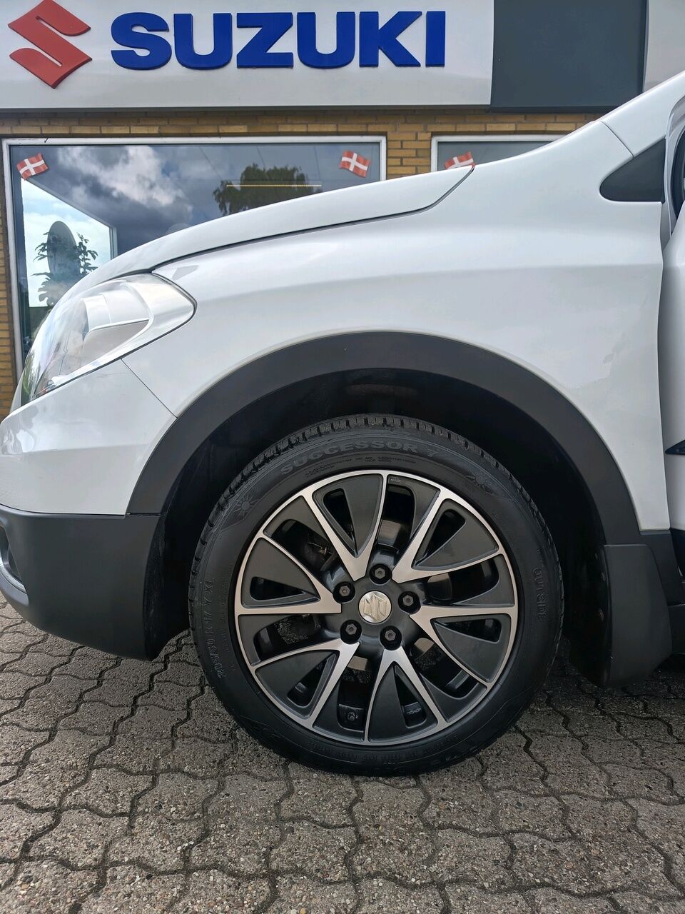 Billede af Suzuki S-Cross 1,6 16V AllGrip Active 4x4 120HK Van