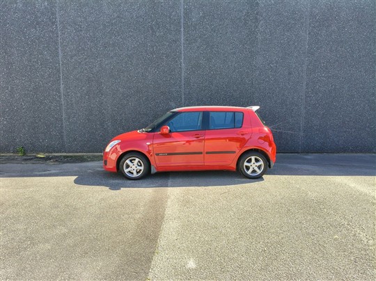 Suzuki Swift 1,5 GL 102HK 5d