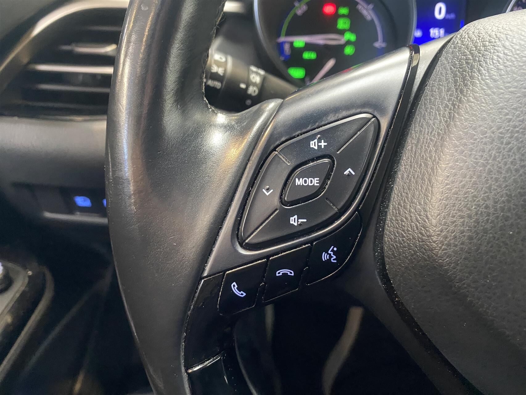 Billede af Toyota C-HR 1,8 Hybrid C-LUB Premium Selected Multidrive S 122HK 5d Aut.