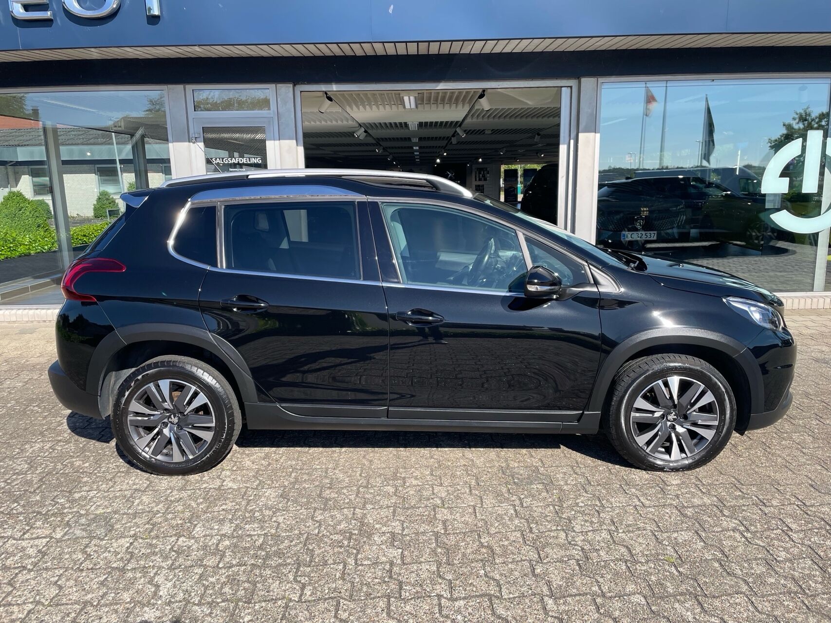 Billede af Peugeot 2008 1,5 BlueHDi Prestige 100HK 5d