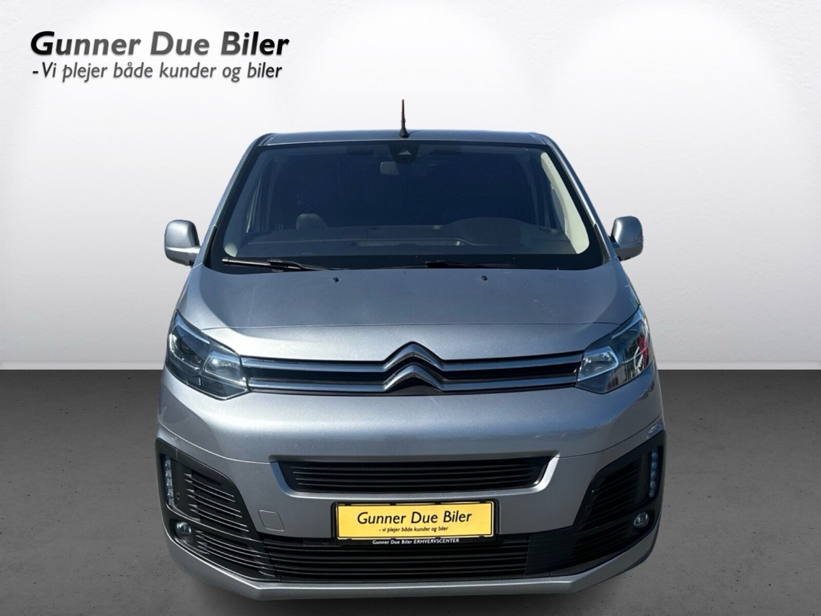Billede af Citroën Jumpy L3 2,0 Blue HDi Masterline EAT8 180HK Van 8g Aut.