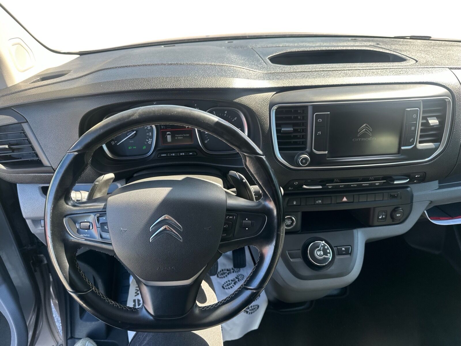 Billede af Citroën Jumpy L3 2,0 Blue HDi Masterline EAT8 180HK Van 8g Aut.