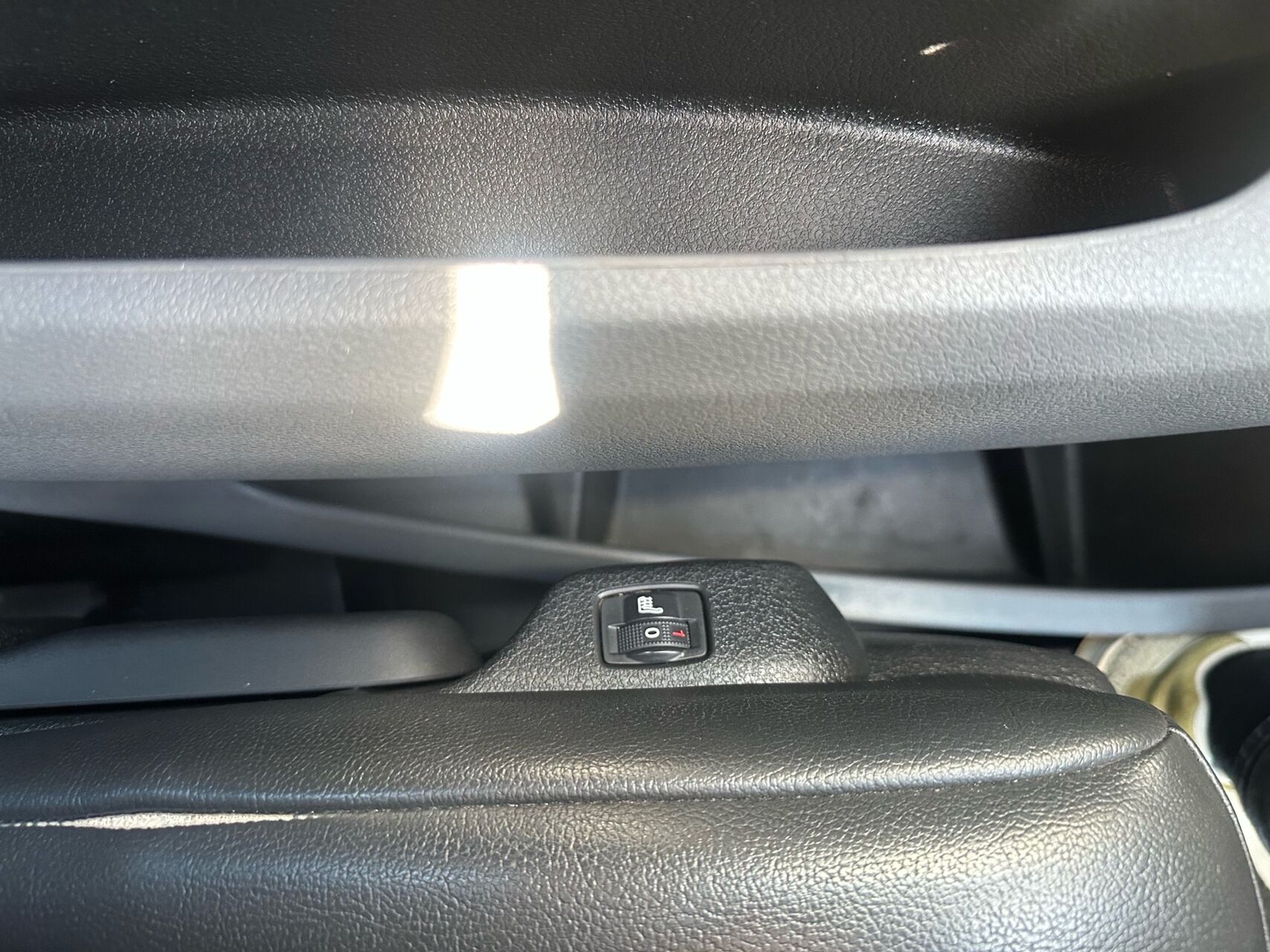 Billede af Citroën Jumpy L3 2,0 Blue HDi Masterline EAT8 180HK Van 8g Aut.
