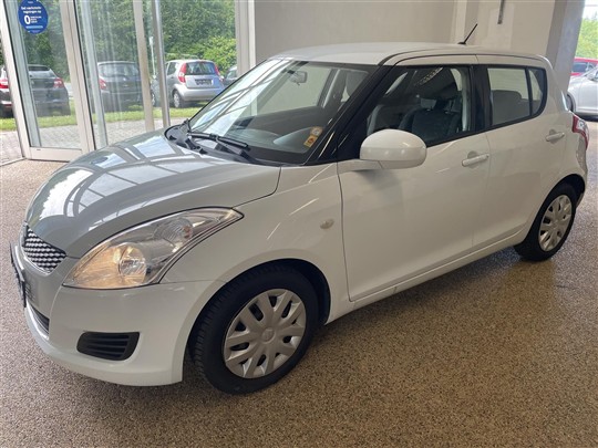 Suzuki Swift 1,2 16V Young 94HK 5d