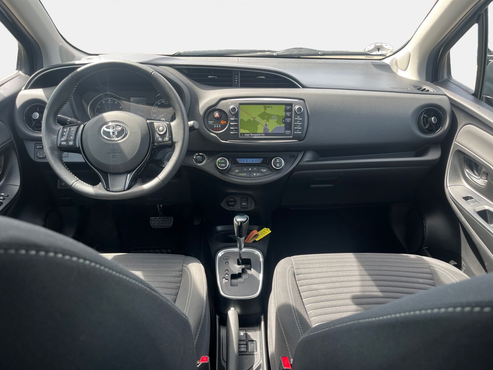 Billede af Toyota Yaris 1,5 VVT-I T3 Smartpakke Multidrive S 111HK 5d 6g Aut.