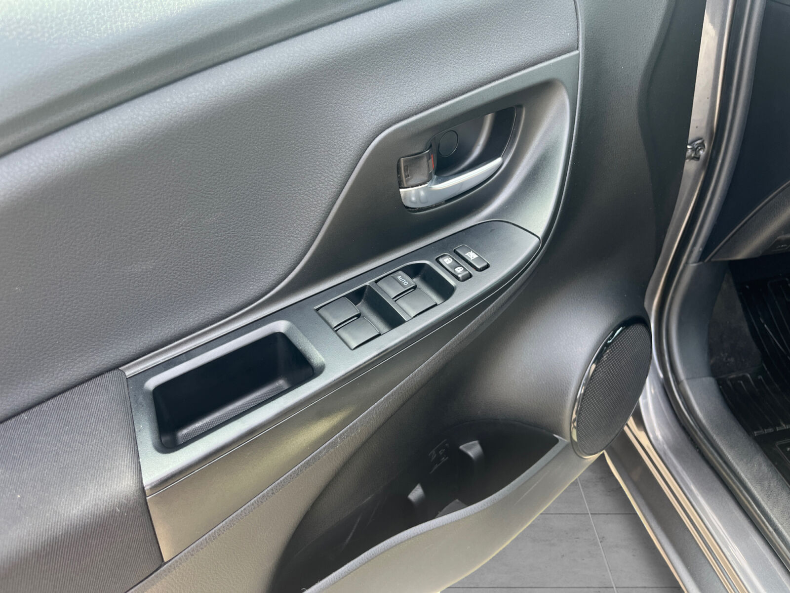 Billede af Toyota Yaris 1,5 VVT-I T3 Smartpakke Multidrive S 111HK 5d 6g Aut.