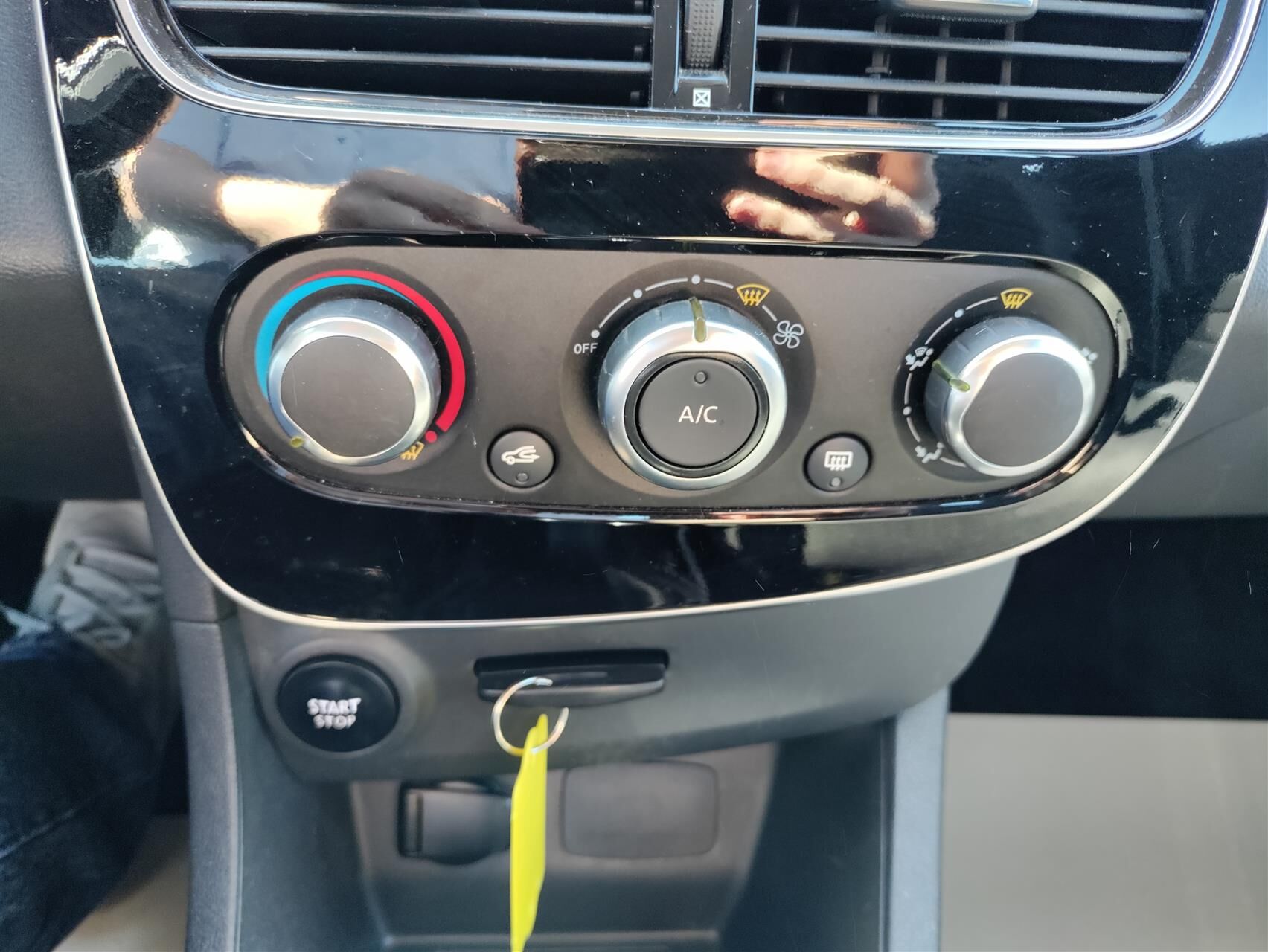 Billede af Renault Clio Sport Tourer 1,5 Energy DCI Zen 90HK Stc