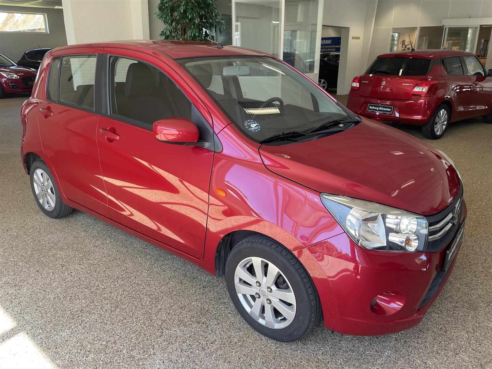 Billede af Suzuki Celerio 1,0 Dualjet 12V Exclusive Gold 68HK 5d