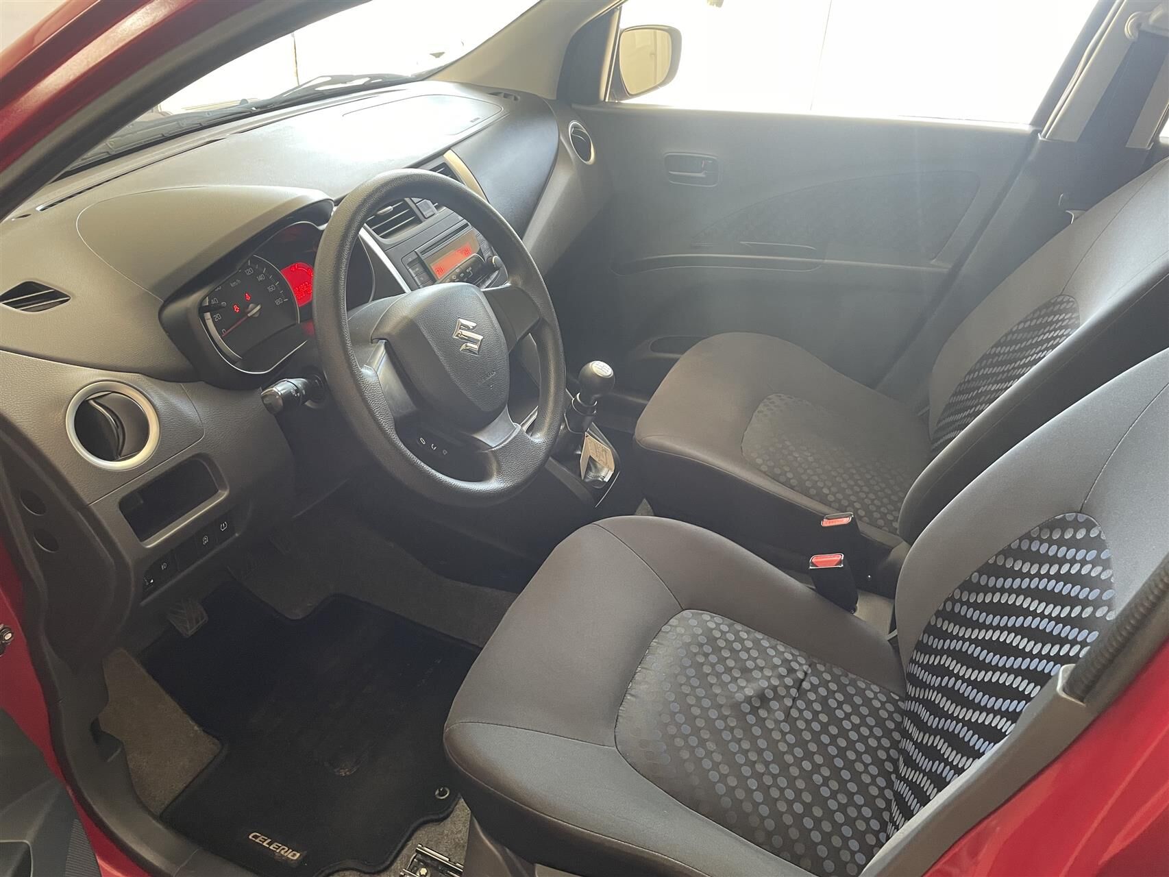 Billede af Suzuki Celerio 1,0 Dualjet 12V Exclusive Gold 68HK 5d