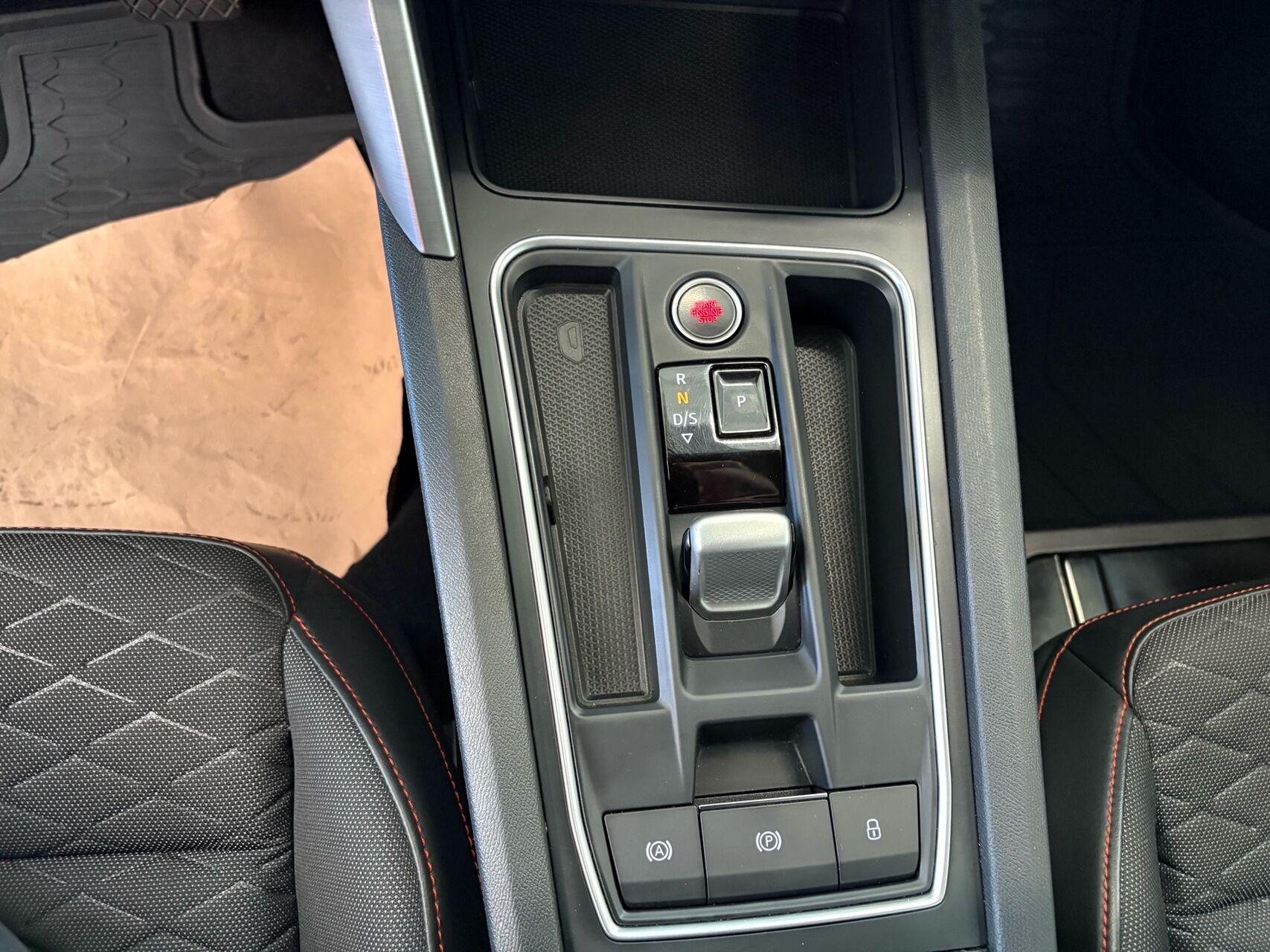 Billede af Seat Leon Sportstourer 1,5 e-TSI  Mild hybrid FR DSG 150HK Stc 7g Aut.