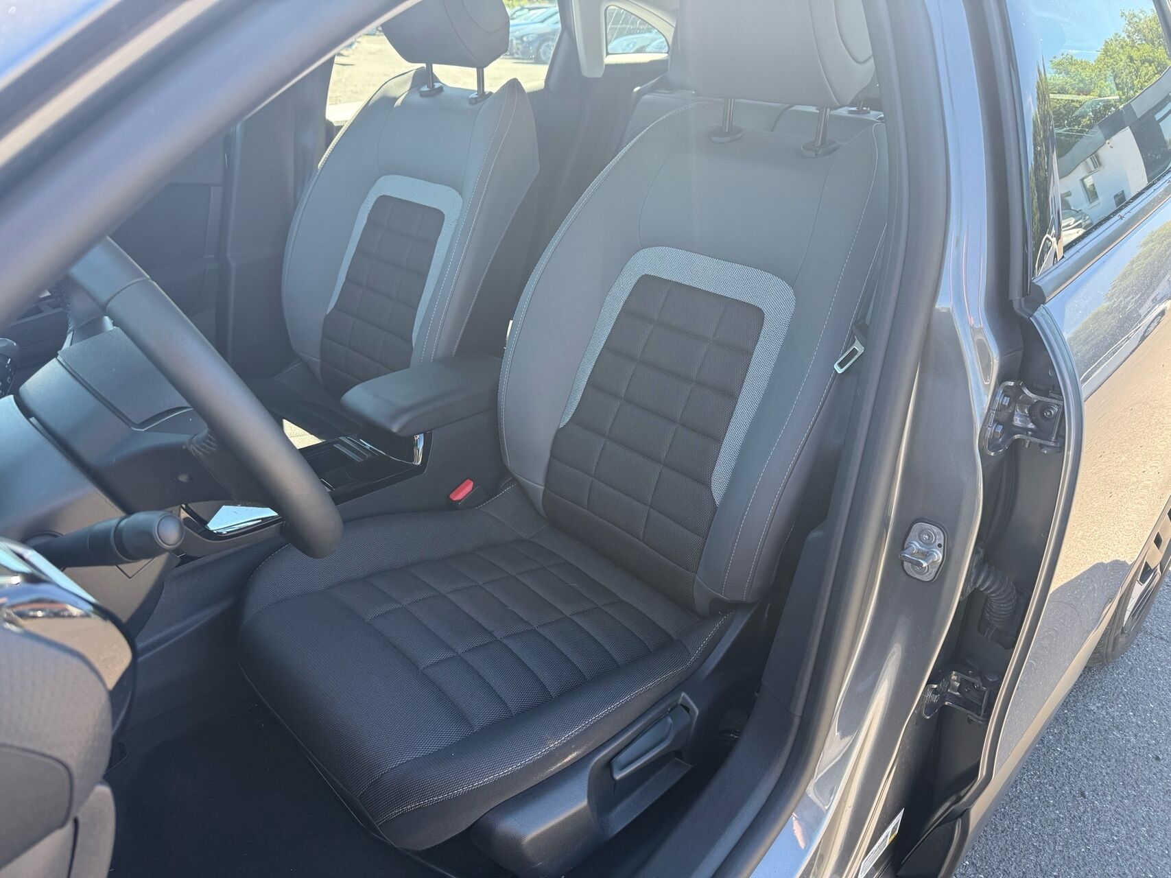 Billede af Citroën e-C4 EL Shine 136HK 5d Aut.