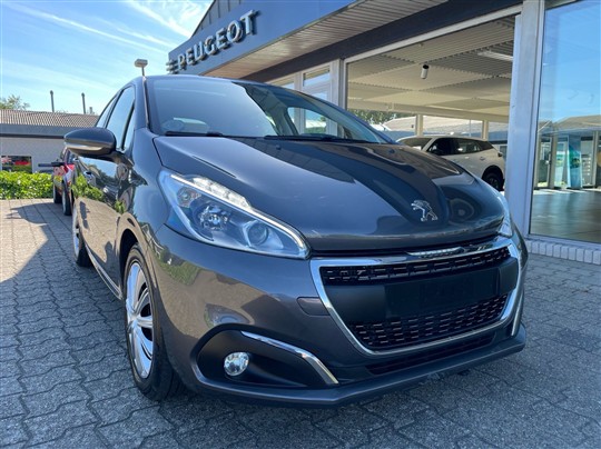 Peugeot 208 1,5 BlueHDi Signature+ 100HK 5d