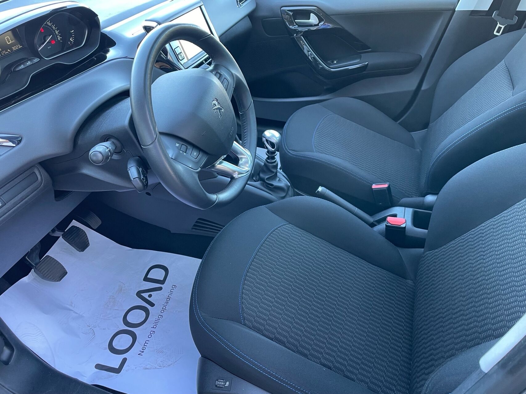 Billede af Peugeot 208 1,5 BlueHDi Signature+ 100HK 5d