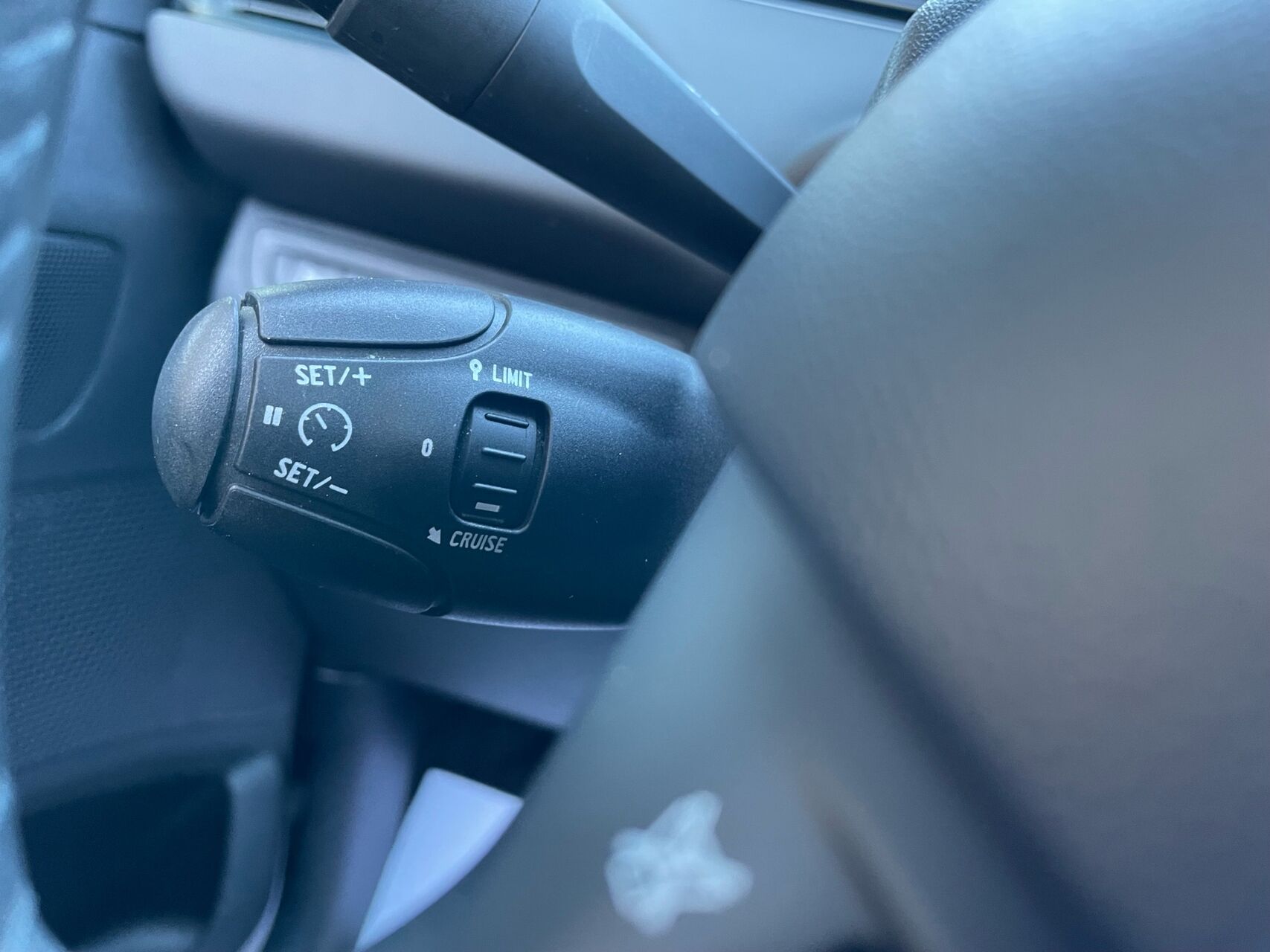 Billede af Peugeot 208 1,5 BlueHDi Signature+ 100HK 5d