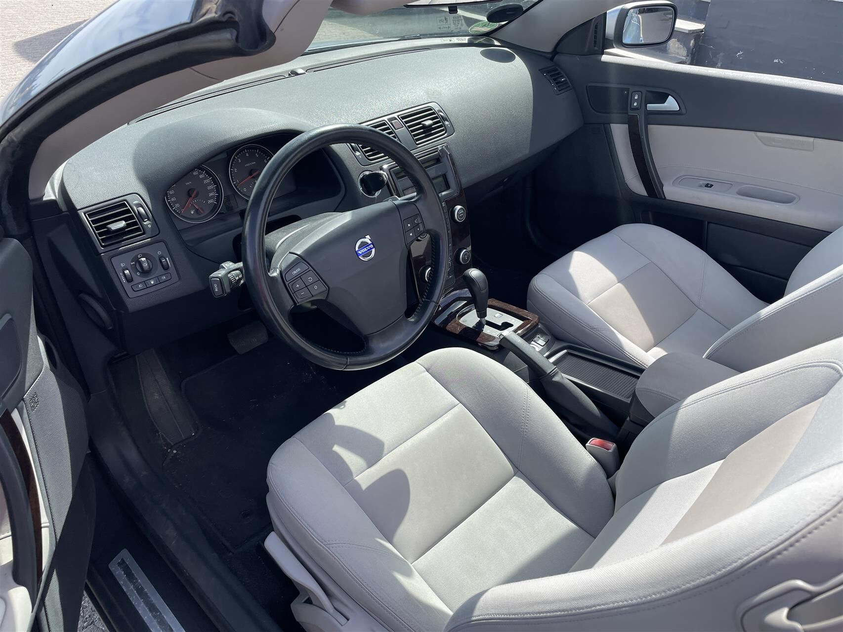 Billede af Volvo C70 2,4 Summum 140HK Cabr. Aut.