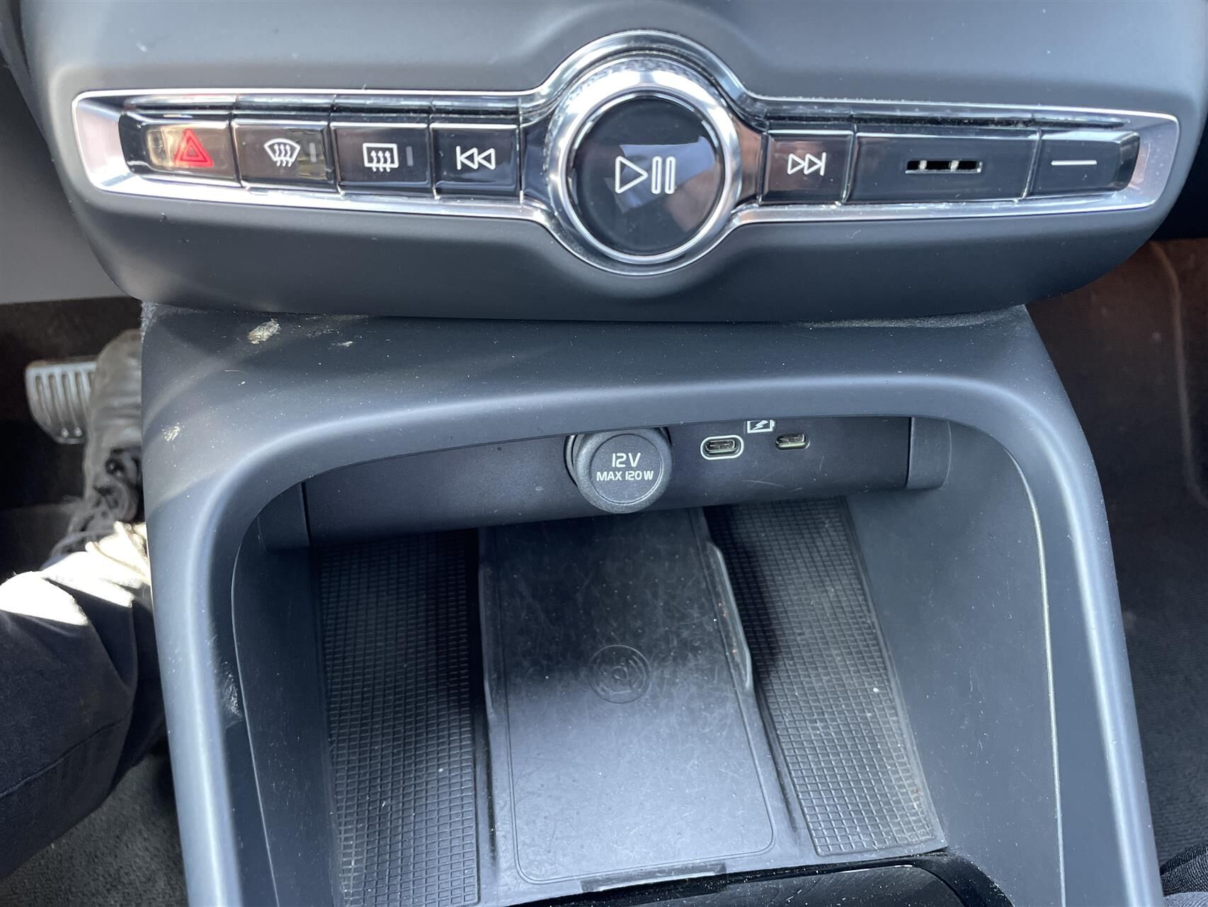 Billede af Volvo C40 P6 Recharge Core 231HK 4d Aut.