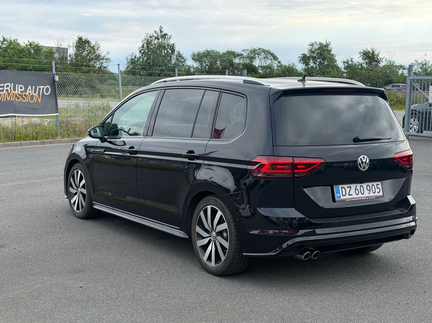 Billede af VW Touran 2,0 TDI SCR R-Line DSG 190HK 6g Aut.