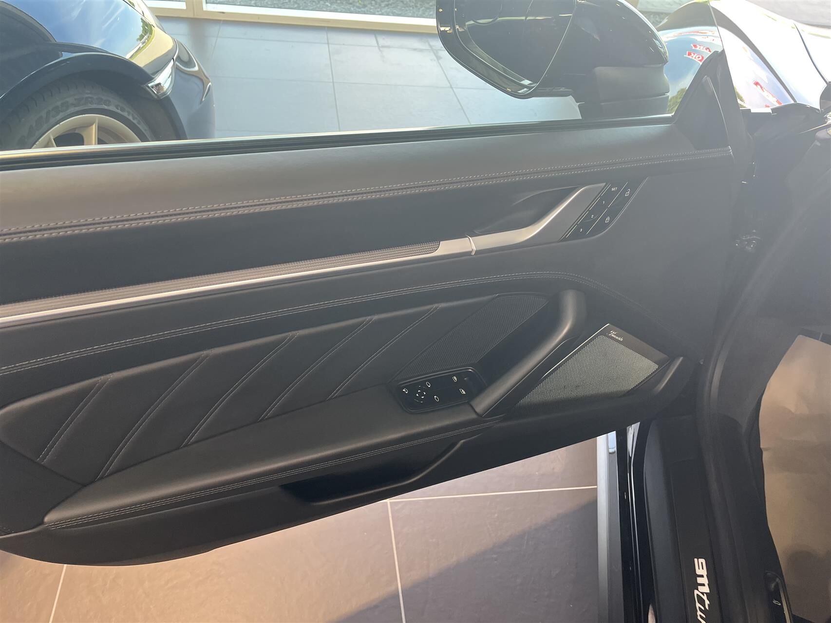 Billede af Porsche 911 Turbo S 3,7 PDK 650HK 2d 8g Aut.