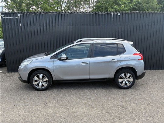 Peugeot 2008 1,2 VTi Active 82HK