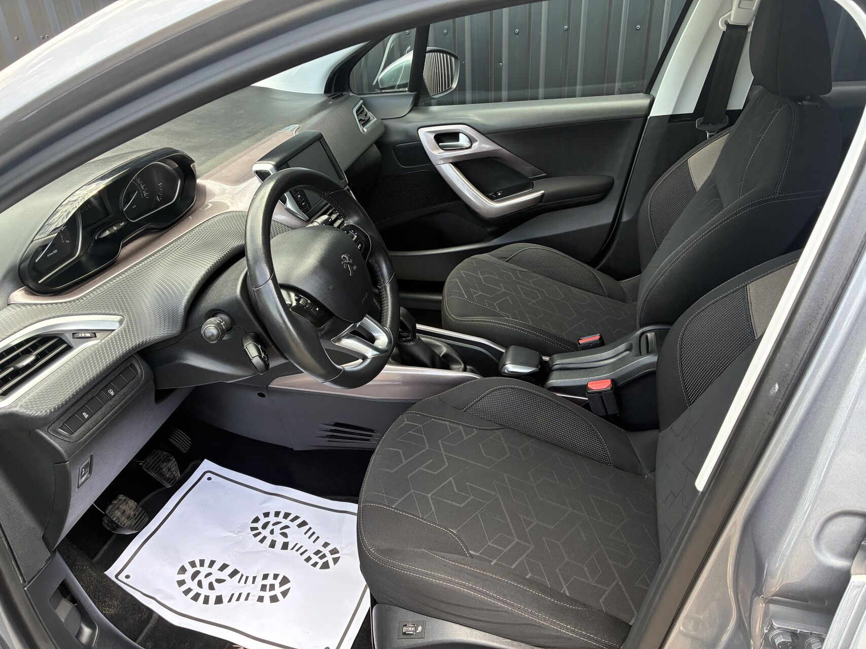 Billede af Peugeot 2008 1,2 VTi Active 82HK