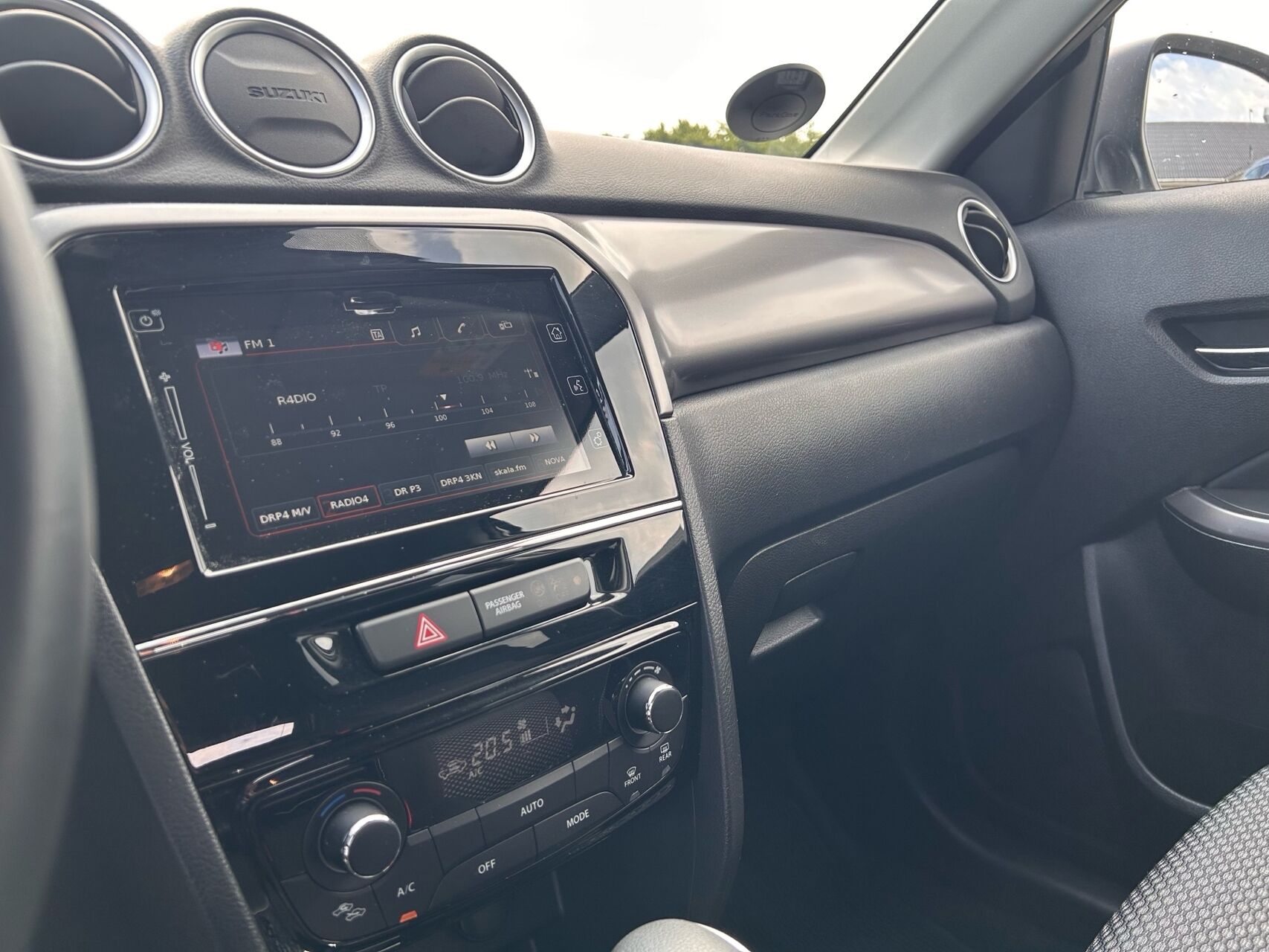 Billede af Suzuki Vitara 1,5 Hybrid Active AGS 102HK 5d 6g Aut.