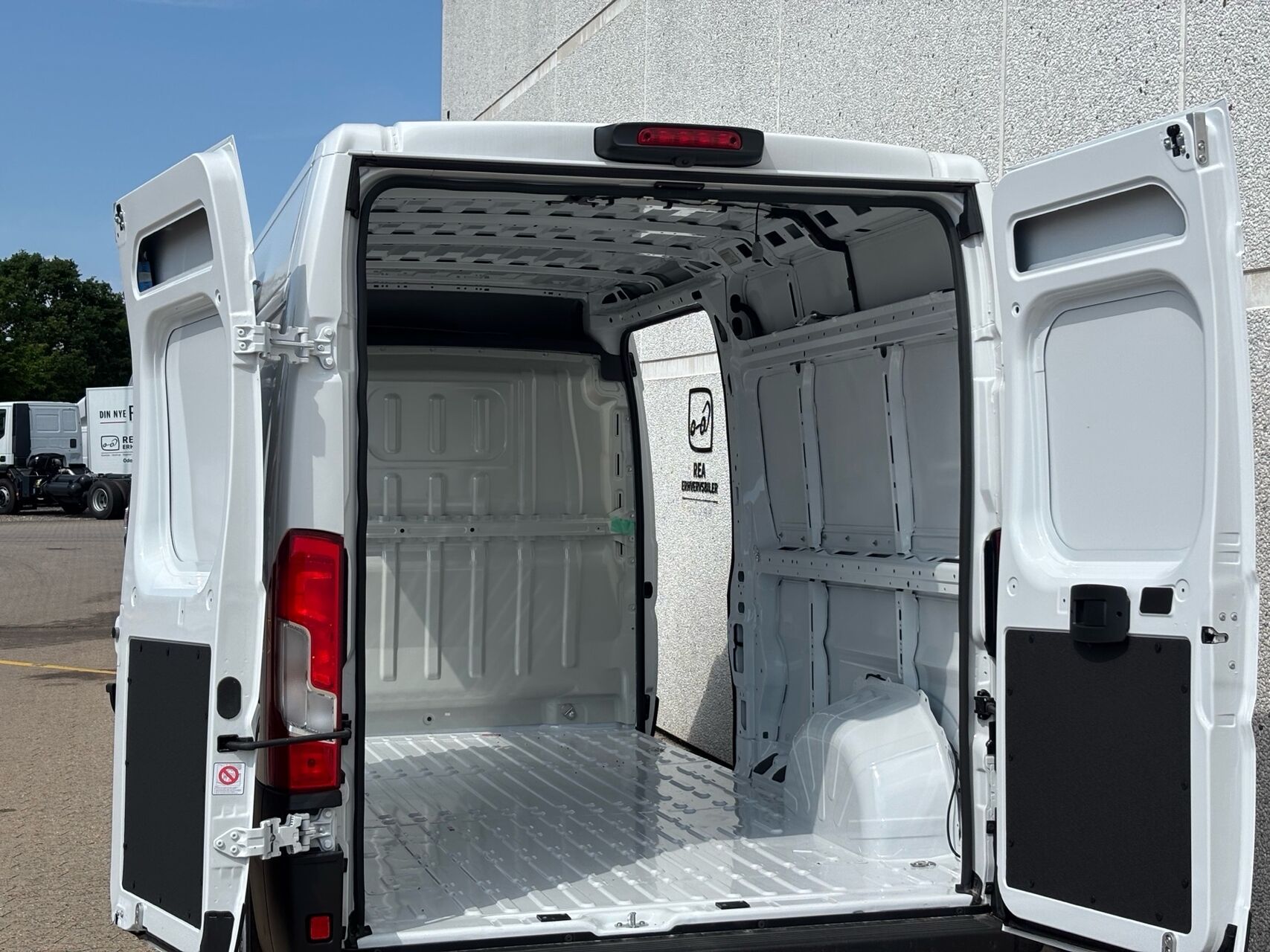 Billede af Fiat Ducato 35M L3H2 2,2 Multijet Comfort 180HK Van 8g Aut.