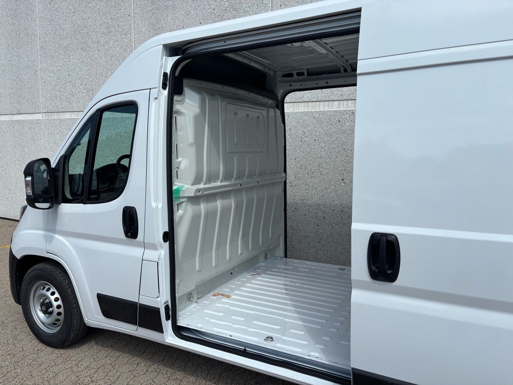 Billede af Fiat Ducato 35M L3H2 2,2 Multijet Comfort 180HK Van 8g Aut.