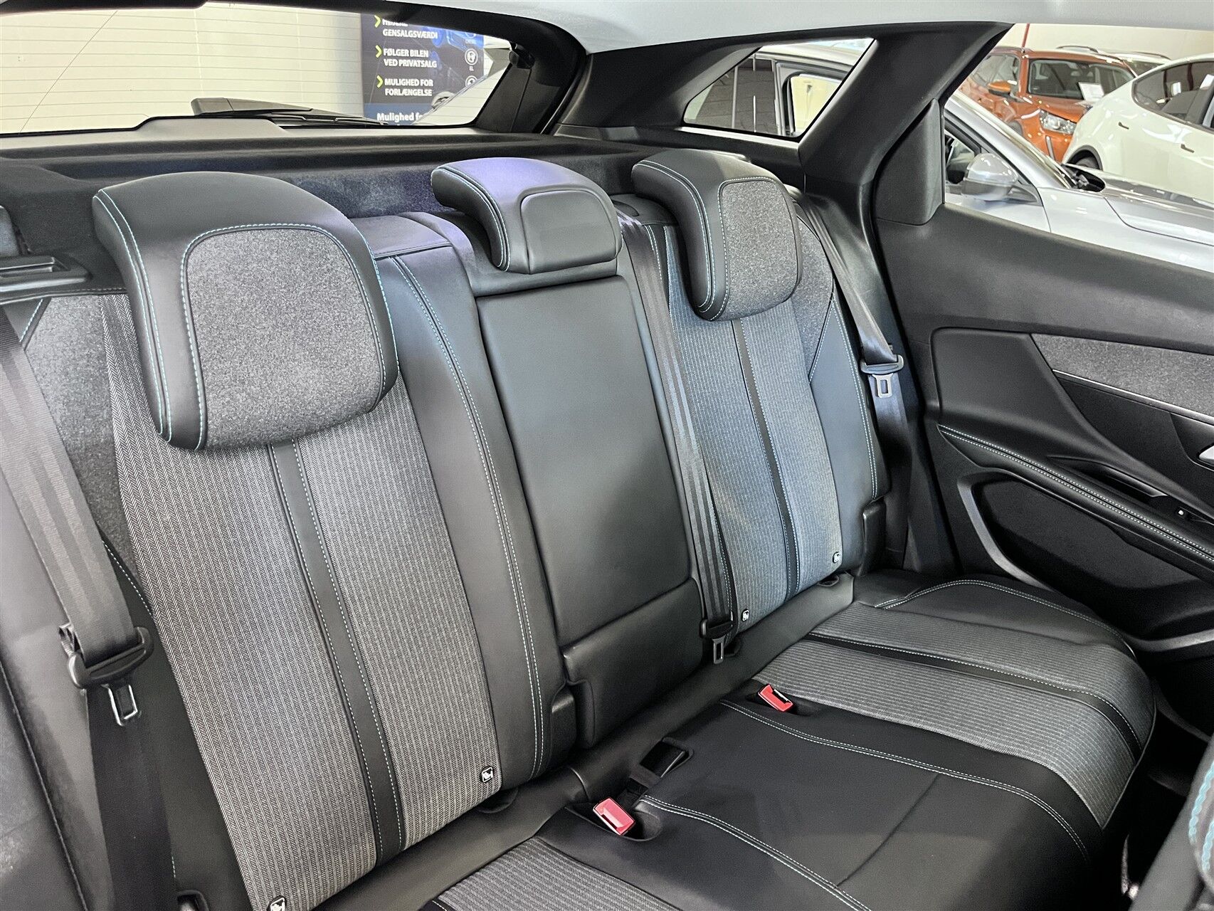 Billede af Peugeot 3008 1,6 PureTech  Plugin-hybrid Selection Sport EAT8 225HK 5d 8g Aut.