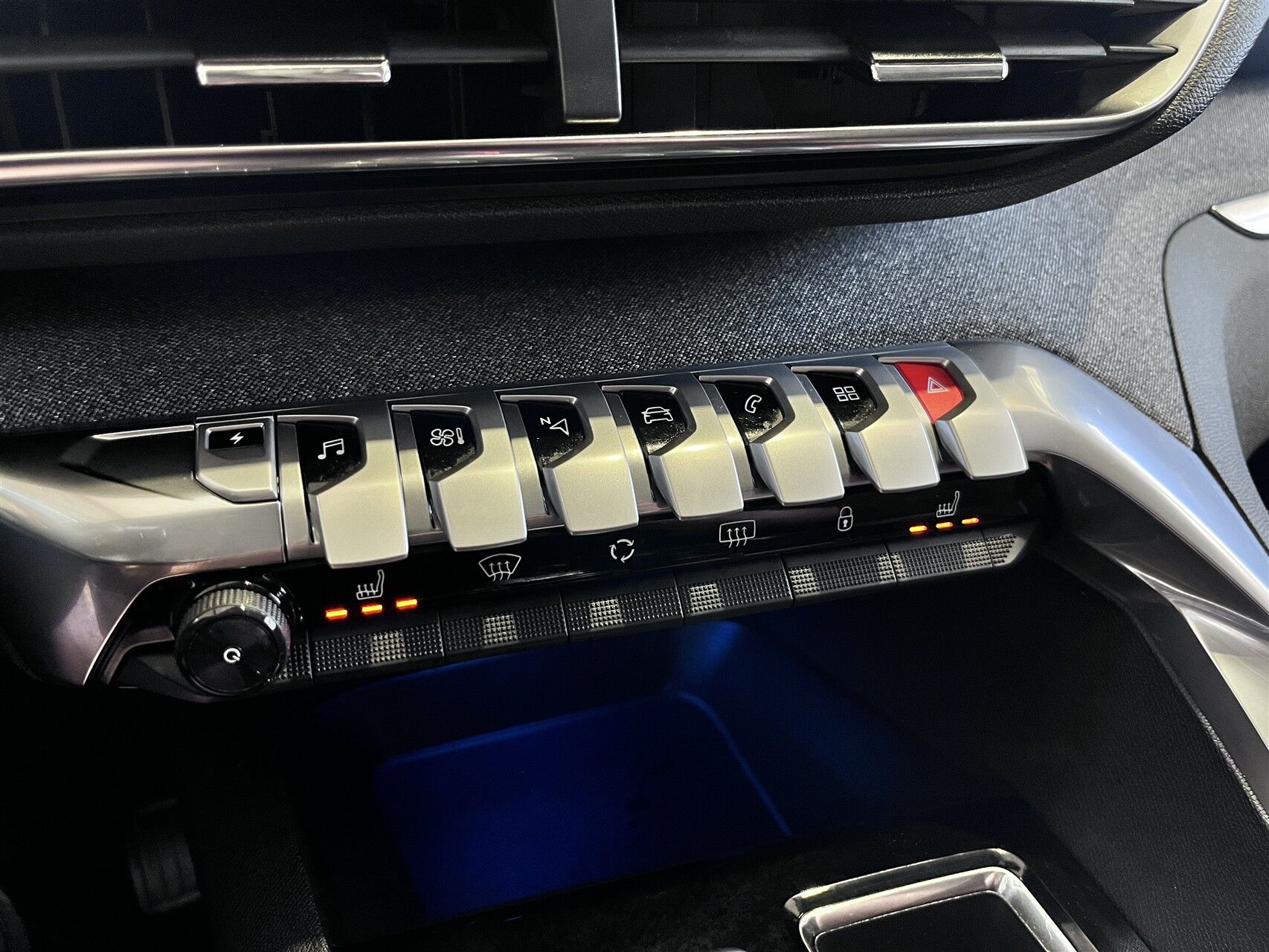 Billede af Peugeot 3008 1,6 PureTech  Plugin-hybrid Selection Sport EAT8 225HK 5d 8g Aut.