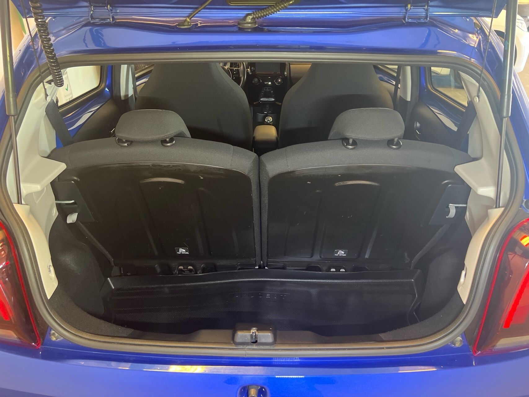 Billede af Peugeot 108 1,0 e-Vti Infinity 72HK 5d
