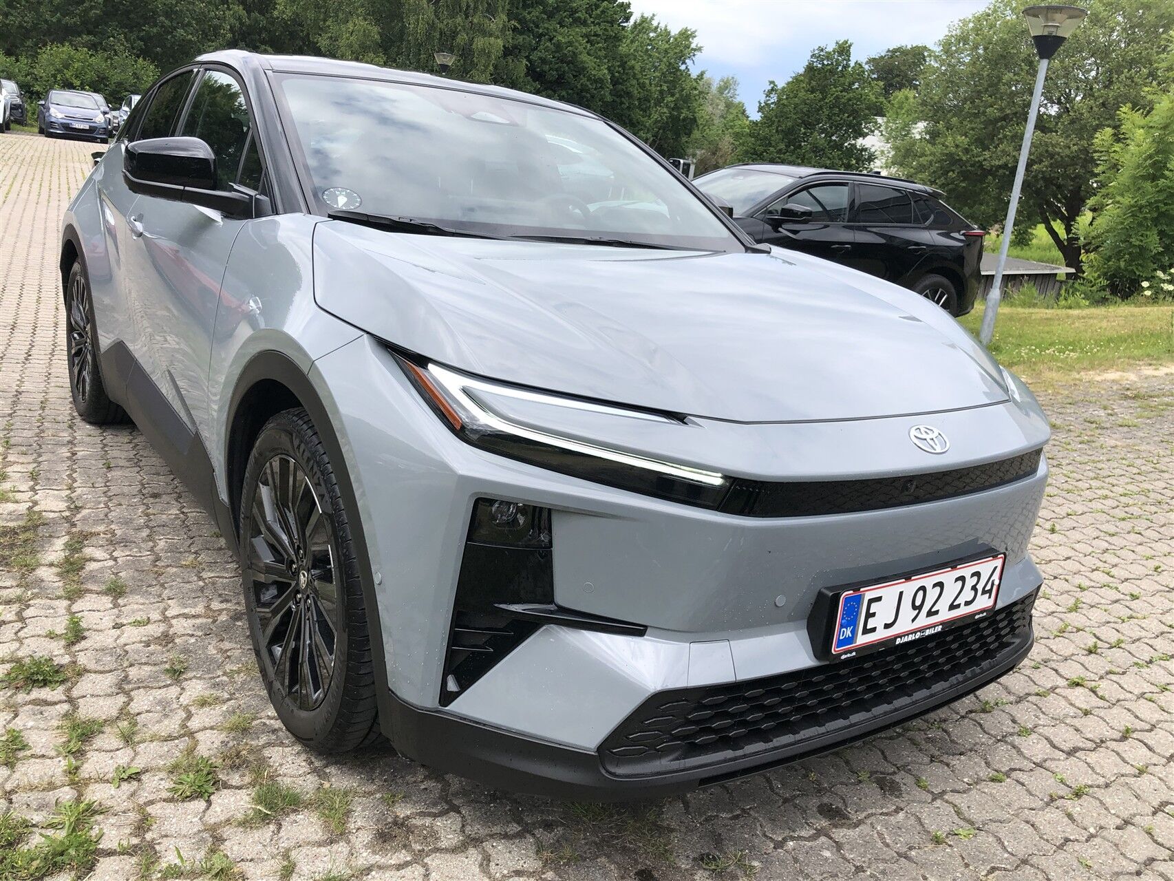Billede af Toyota C-HR+ EL Executive AWD 343HK 5d Aut.