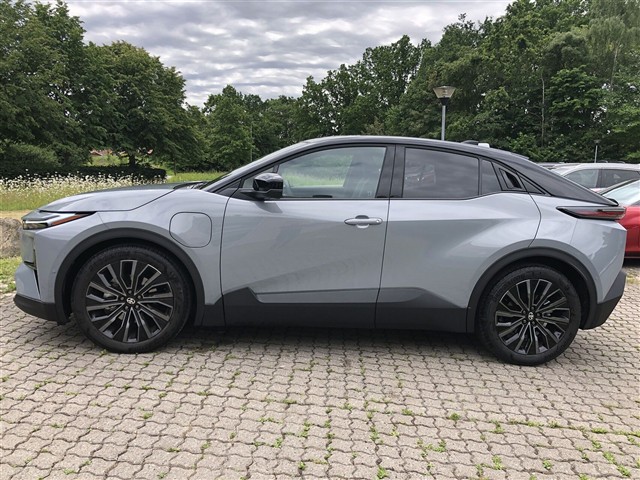 Billede af Toyota C-HR+ EL Executive AWD 343HK 5d Aut.