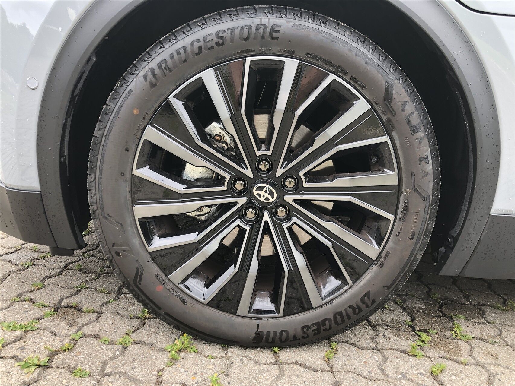 Billede af Toyota C-HR+ EL Executive AWD 343HK 5d Aut.