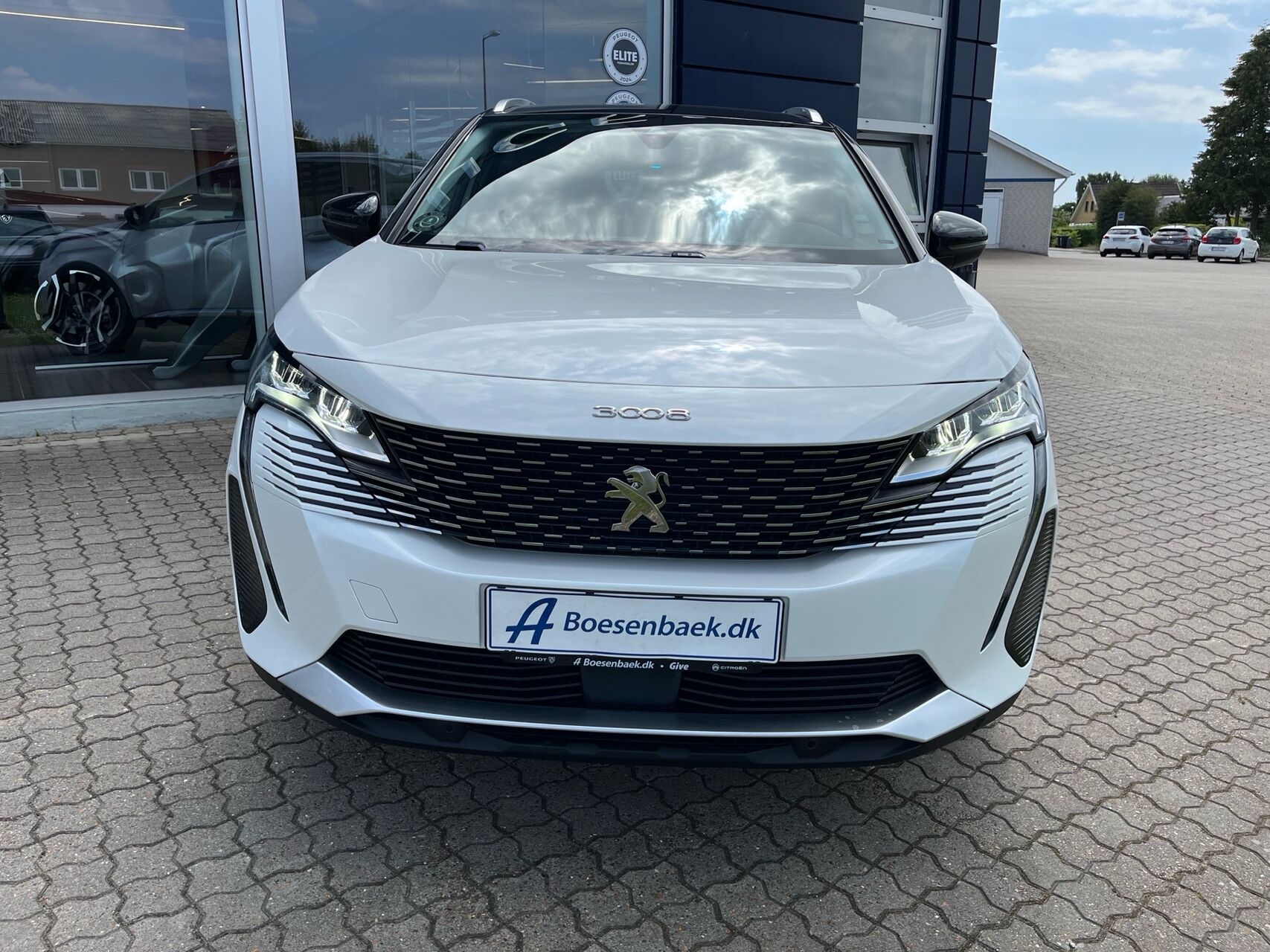 Billede af Peugeot 3008 1,6 PureTech  Plugin-hybrid First Selection EAT8 225HK 5d 8g Aut.