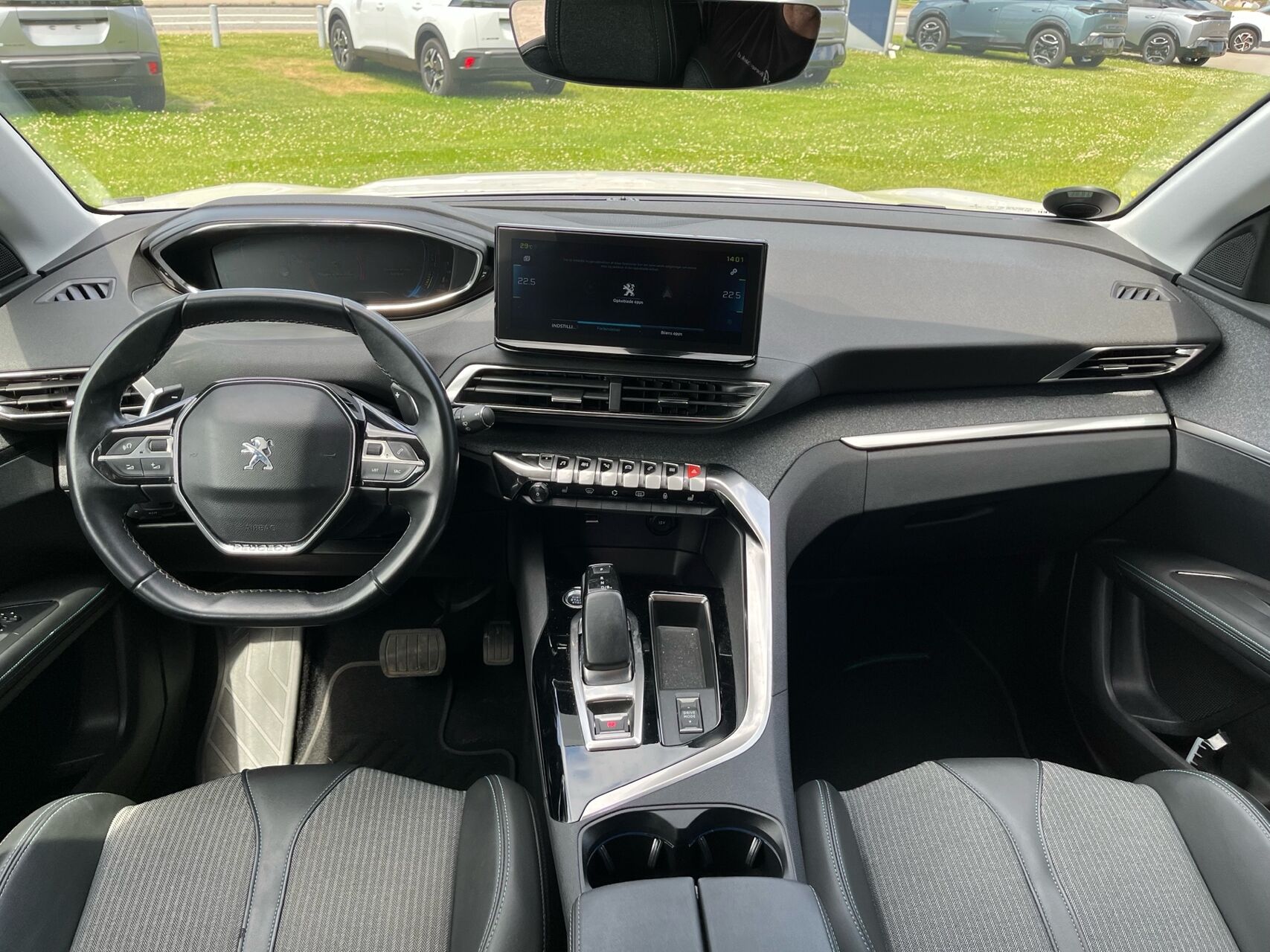 Billede af Peugeot 3008 1,6 PureTech  Plugin-hybrid First Selection EAT8 225HK 5d 8g Aut.