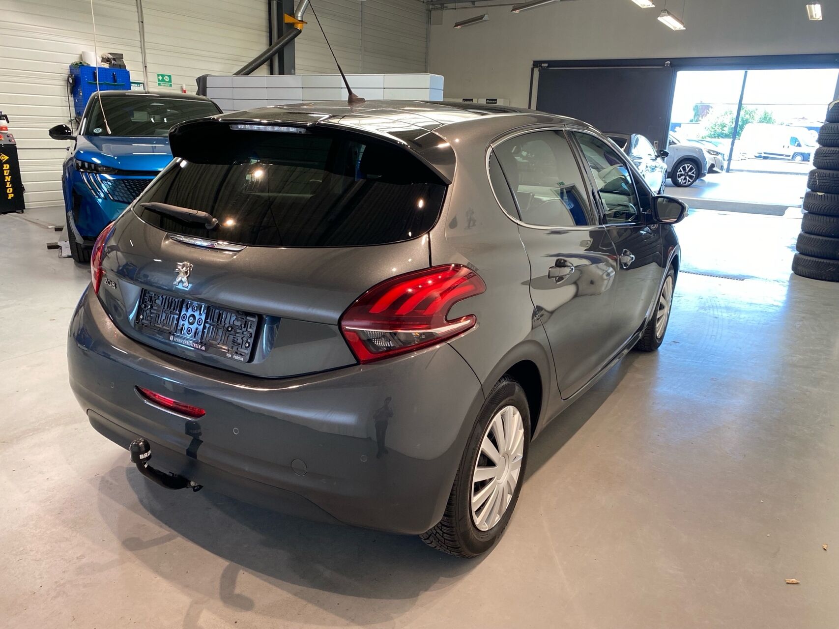 Billede af Peugeot 208 1,6 BlueHDi Allure Sky 100HK 5d