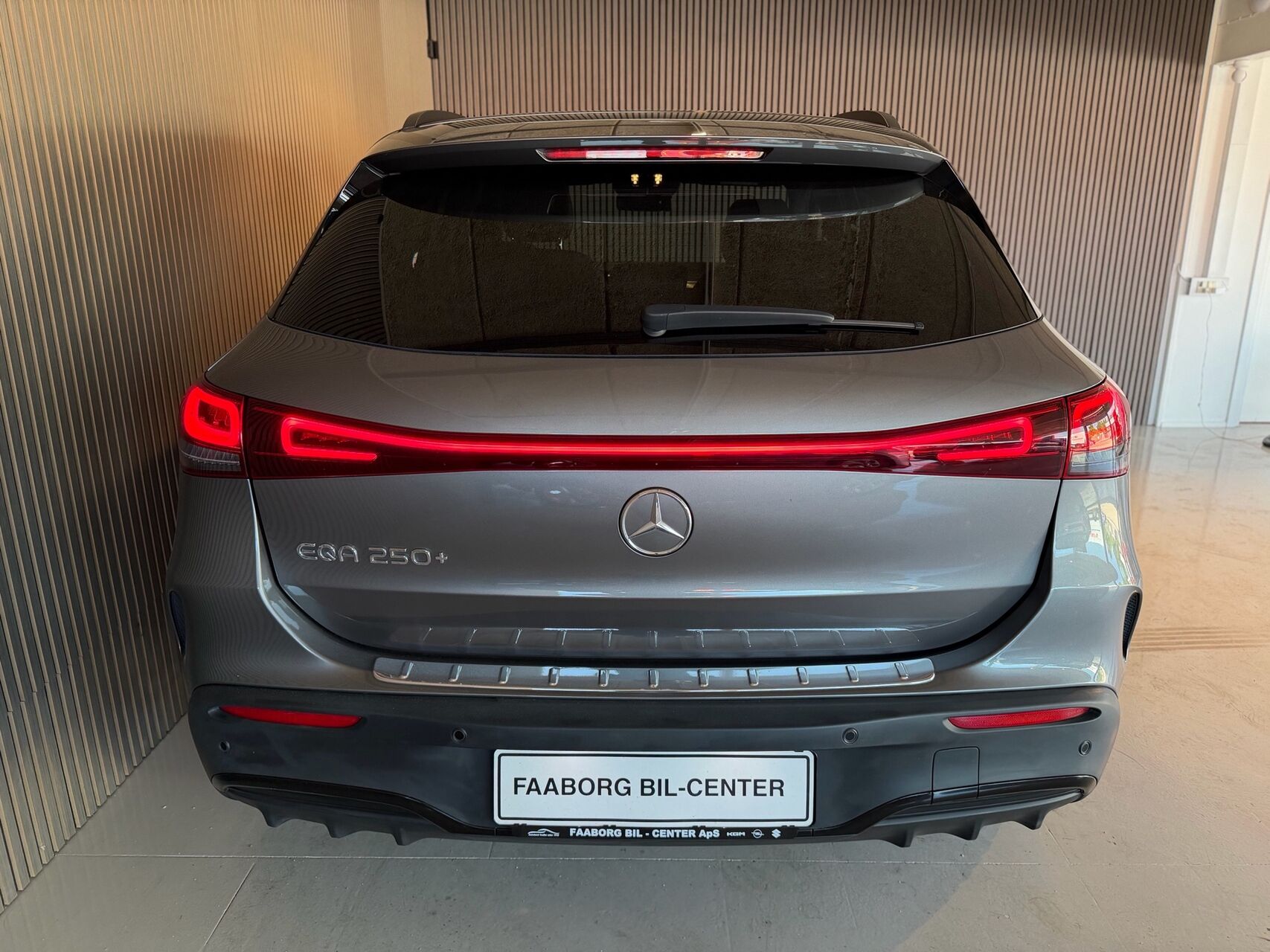 Billede af Mercedes-Benz EQA 250+ EL AMG Line 190HK 5d Aut.