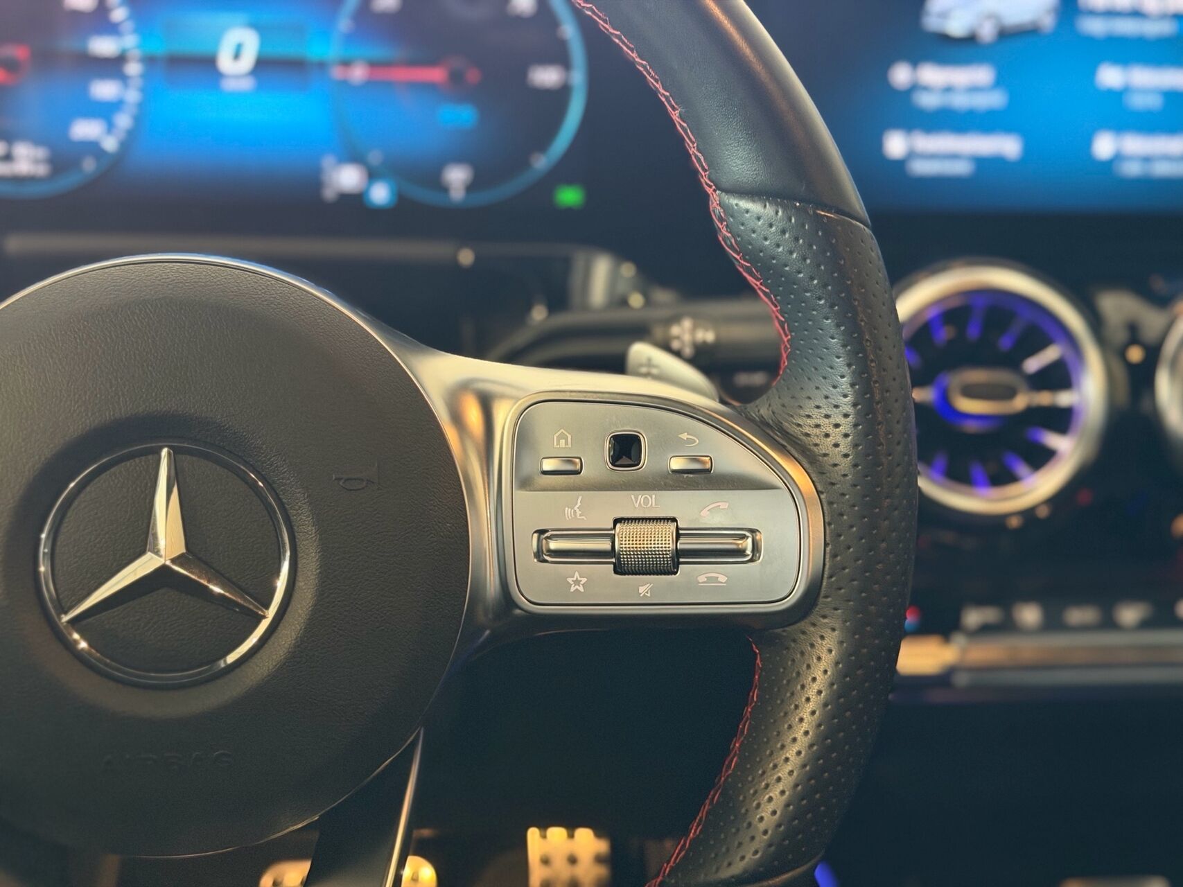 Billede af Mercedes-Benz EQA 250+ EL AMG Line 190HK 5d Aut.