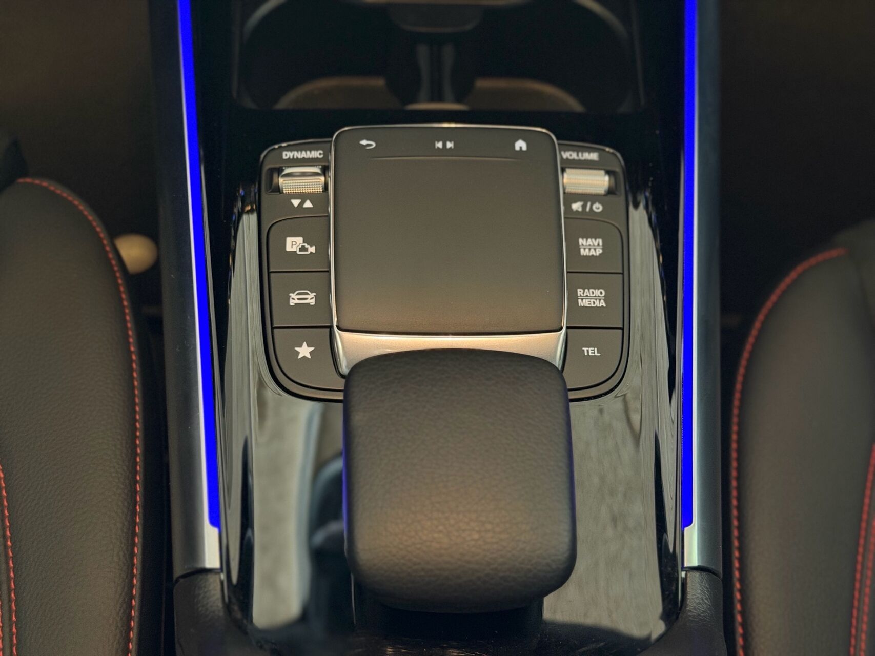 Billede af Mercedes-Benz EQA 250+ EL AMG Line 190HK 5d Aut.
