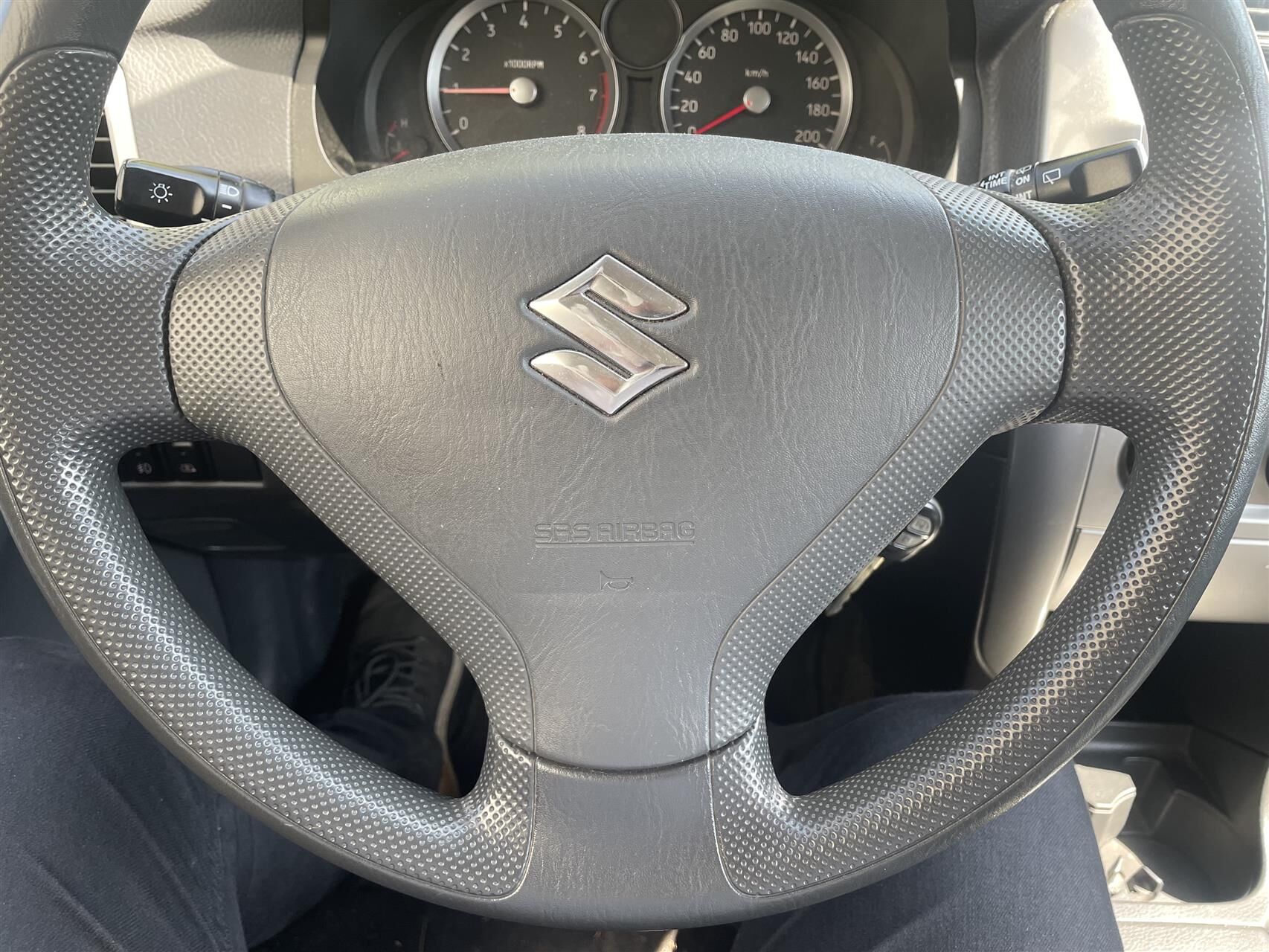 Billede af Suzuki Liana 1,6 m\ aircondition 106HK 5d