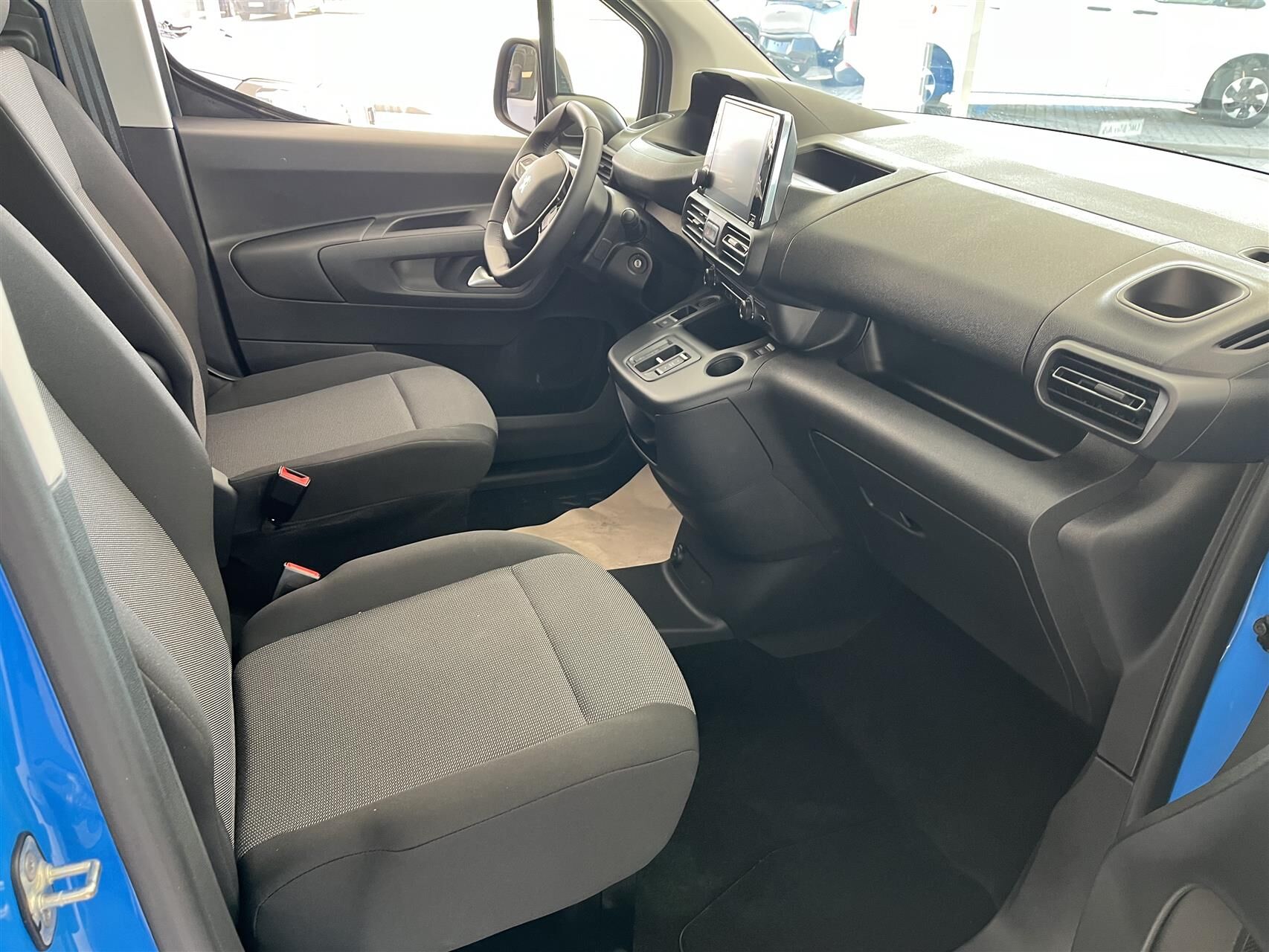 Billede af Peugeot e-Partner L1 V2 EL Plus 136HK Van Aut.