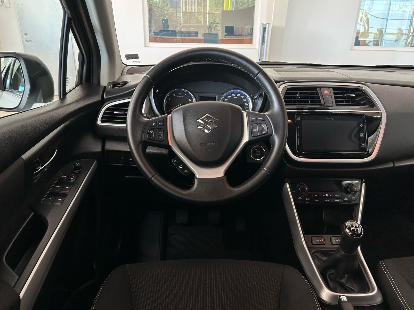Billede af Suzuki S-Cross 1,0 Boosterjet Active 112HK 5d