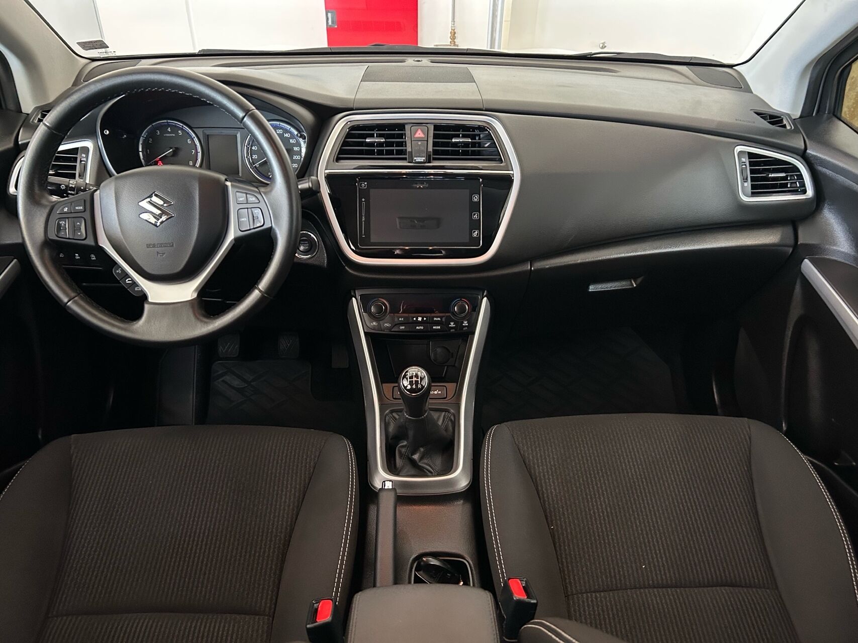 Billede af Suzuki S-Cross 1,0 Boosterjet Active 112HK 5d